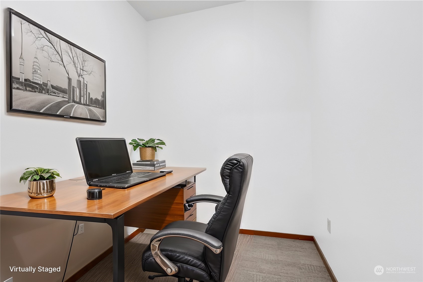 210 W Pioneer Avenue Unit: 314