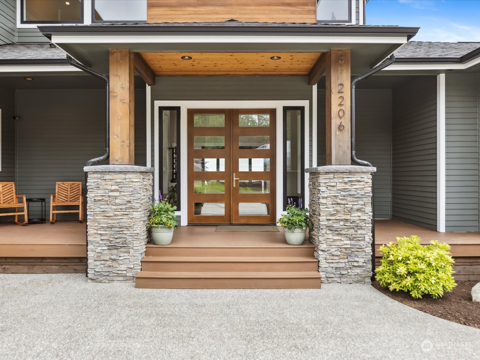 2206 Cavalero Road