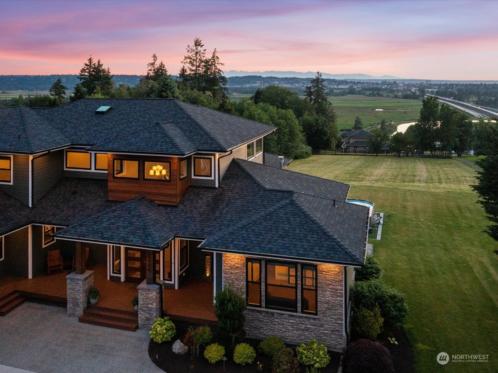 2206 Cavalero Road