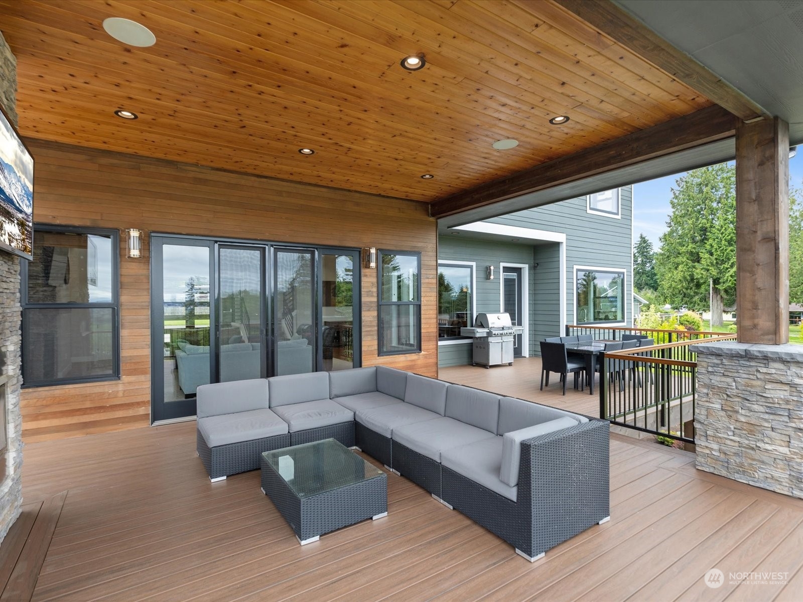 2206 Cavalero Road