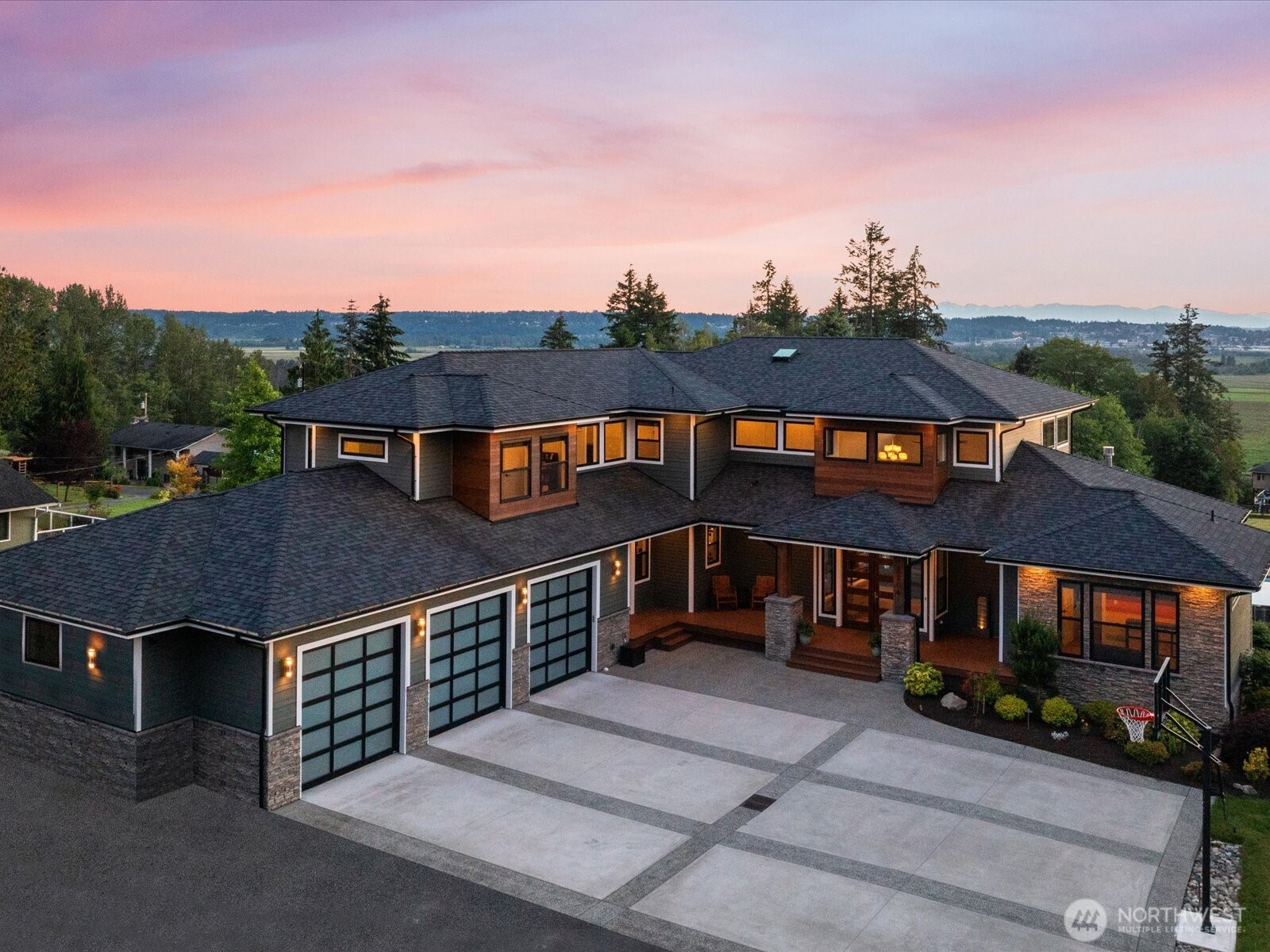 2206 Cavalero Road