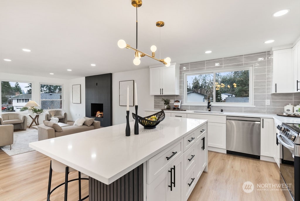 1505 155th Street E