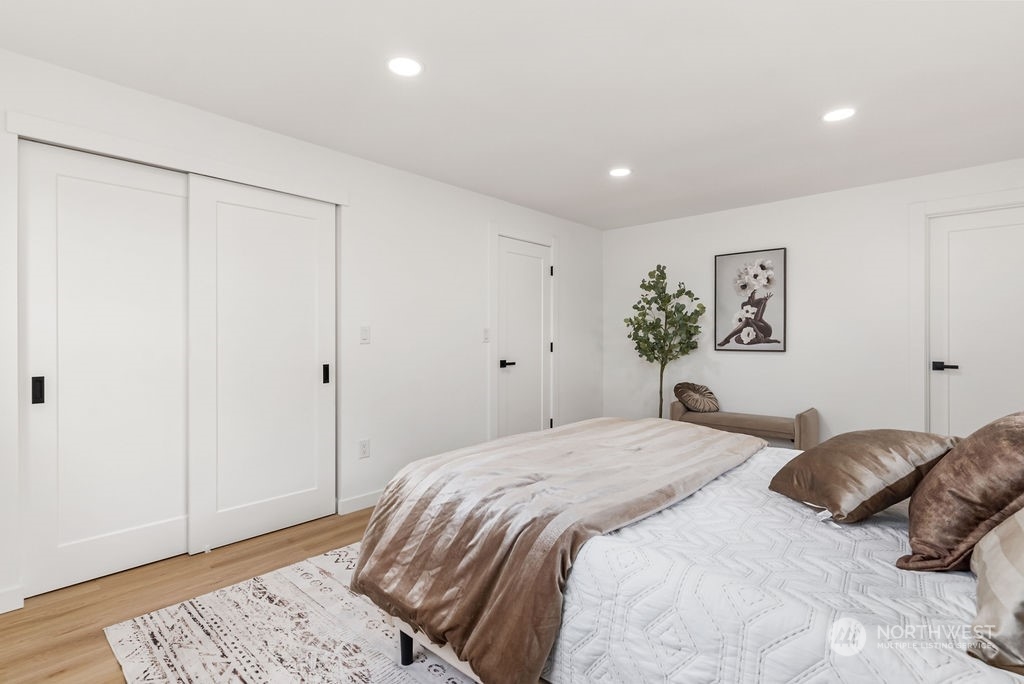 1505 155th Street E