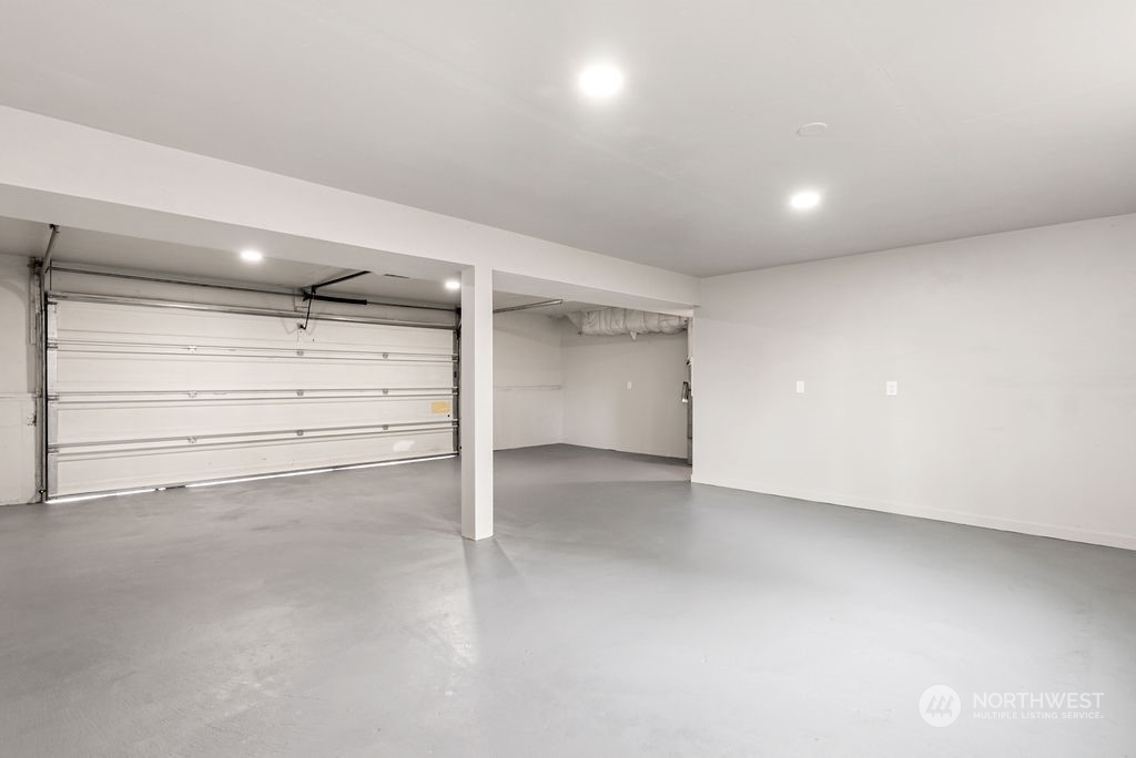 1505 155th Street E