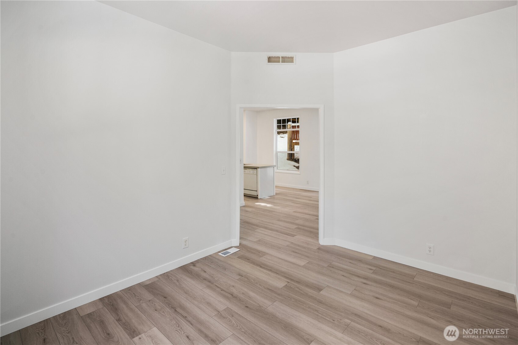 110 W Puyallup Drive