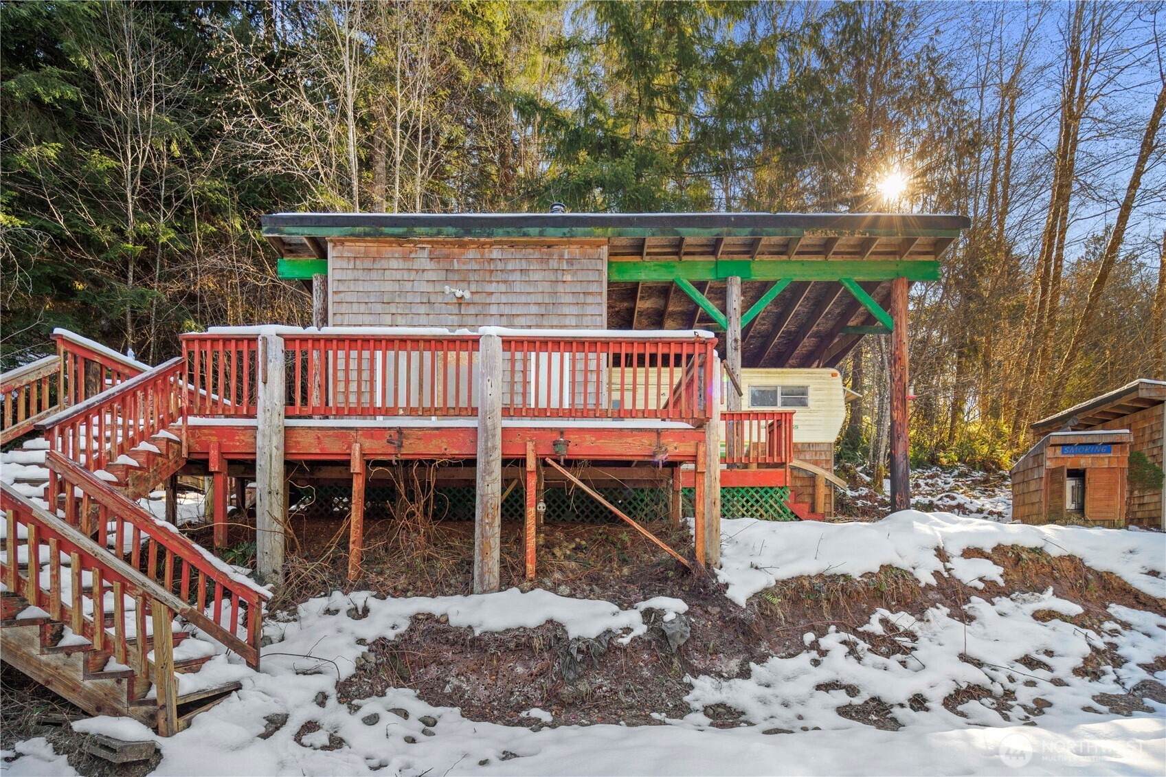110 W Puyallup Drive