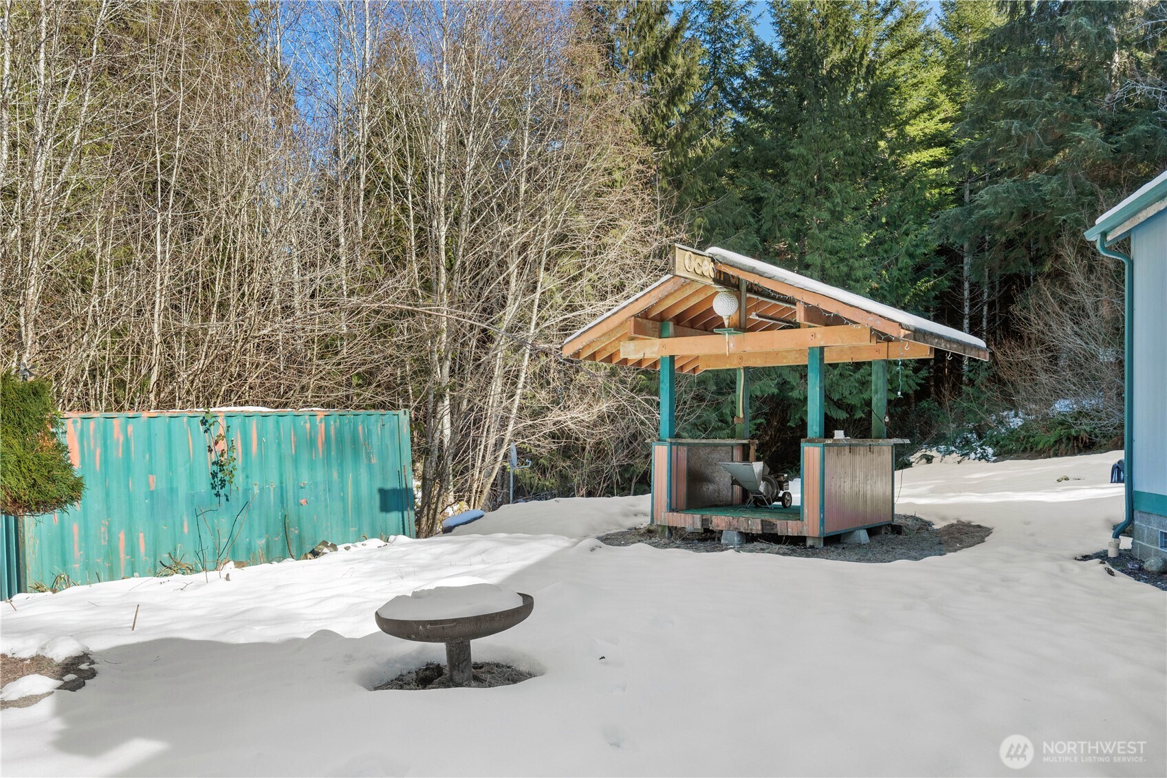110 W Puyallup Drive