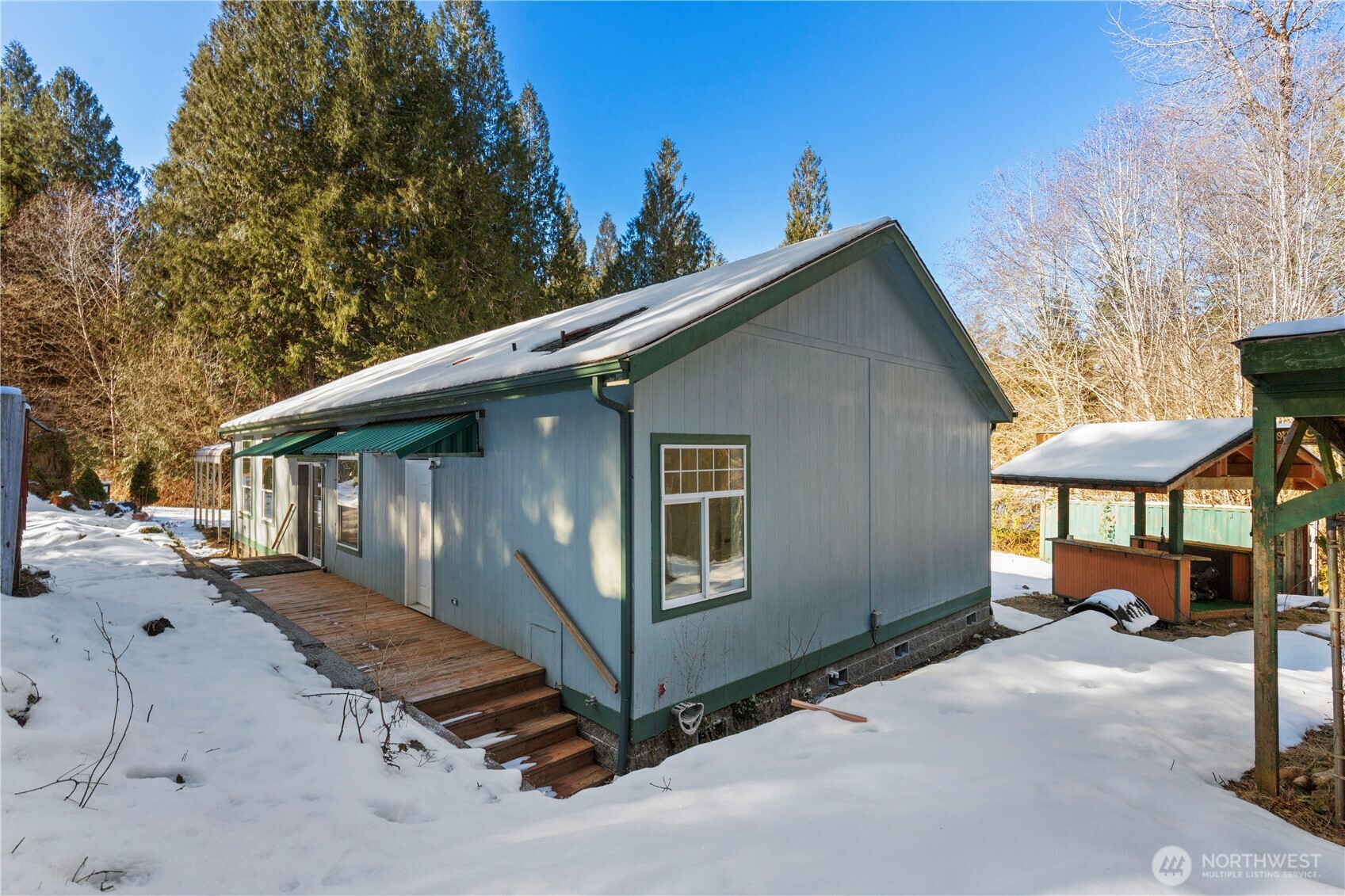 110 W Puyallup Drive