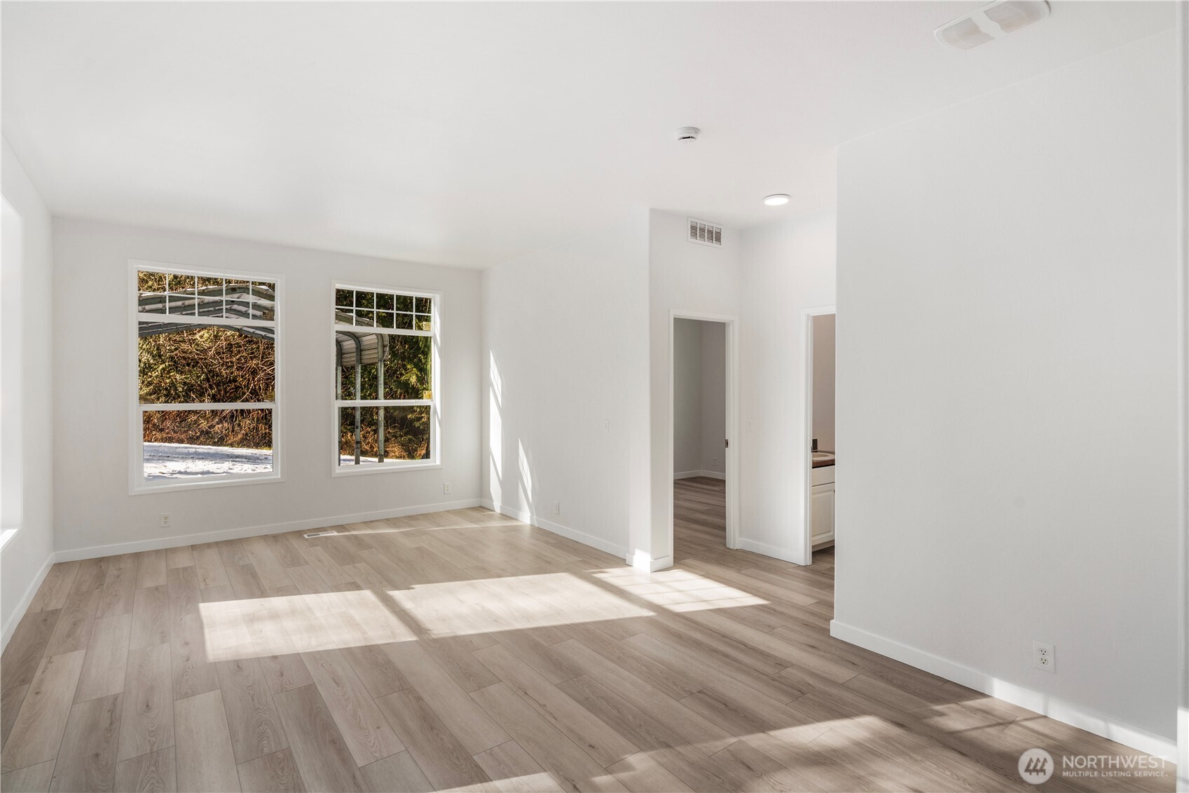 110 W Puyallup Drive