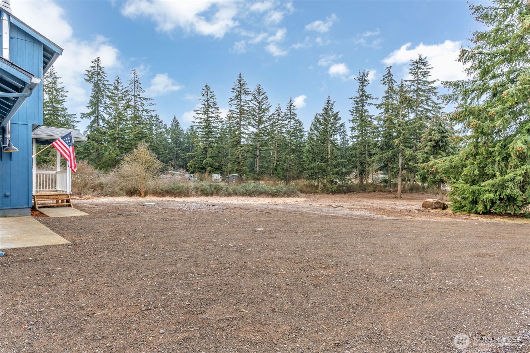 15202 Lawrence Lake Road SE