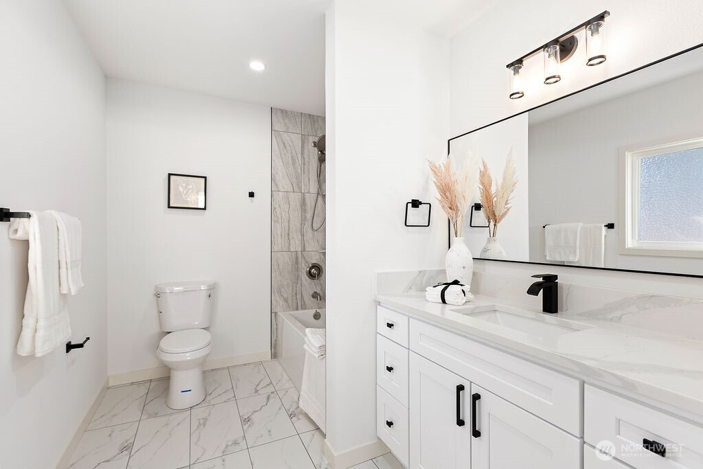 823 S 74th Street