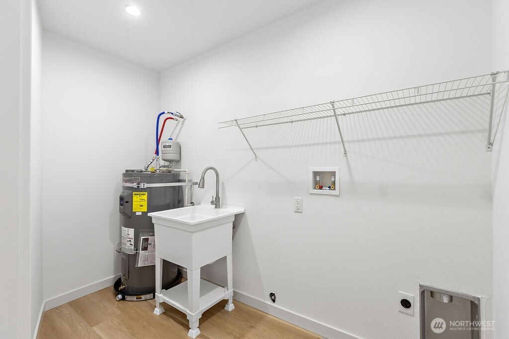 823 S 74th Street