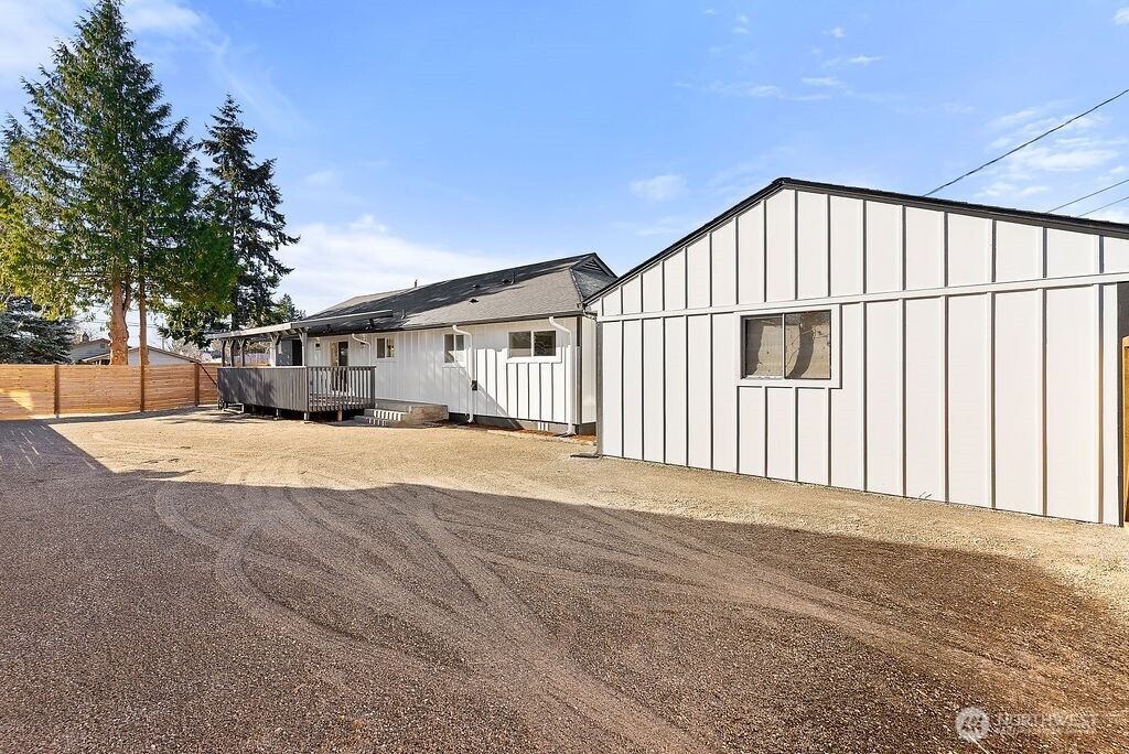 823 S 74th Street