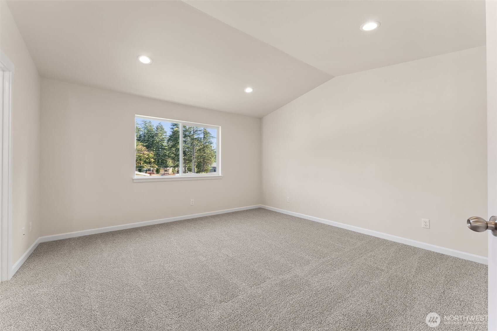 9444 Chief Leschi Street SE Unit: 28