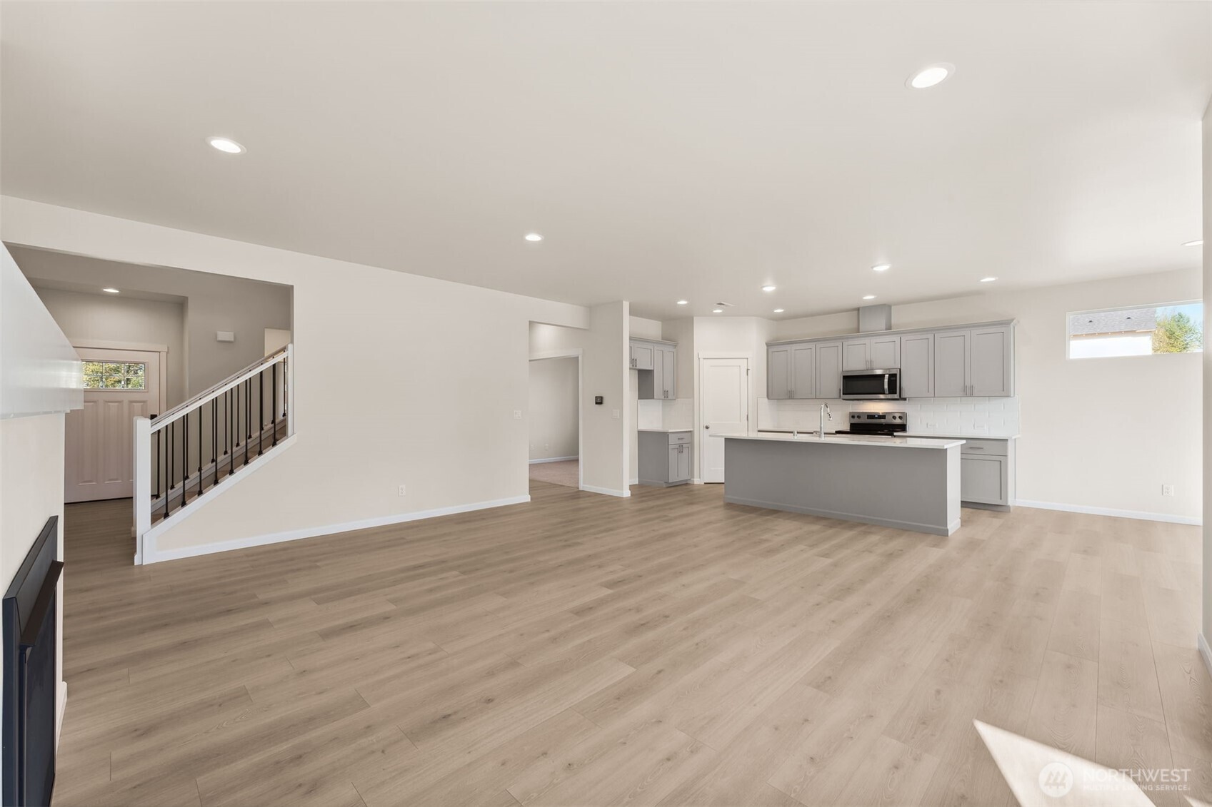 9444 Chief Leschi Street SE Unit: 28