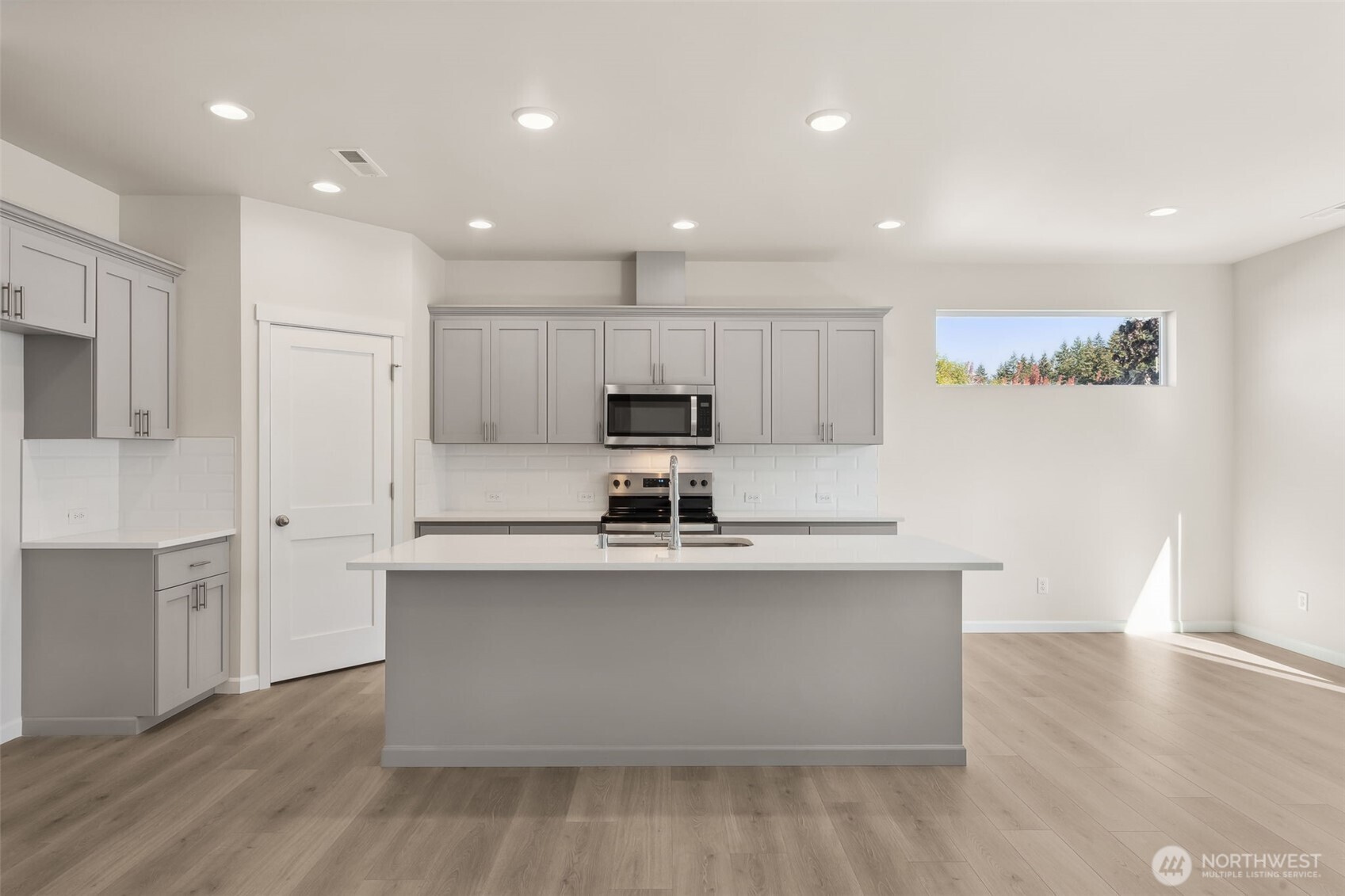 9444 Chief Leschi Street SE Unit: 28