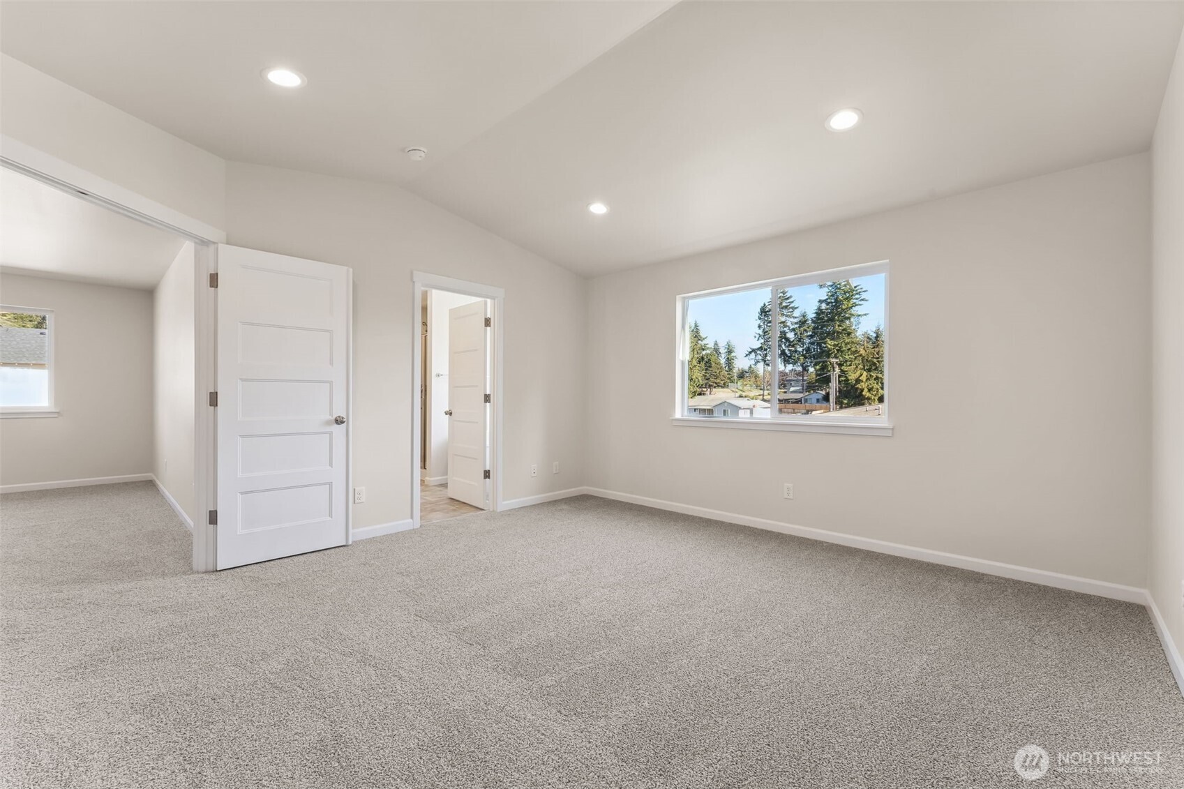 9444 Chief Leschi Street SE Unit: 28