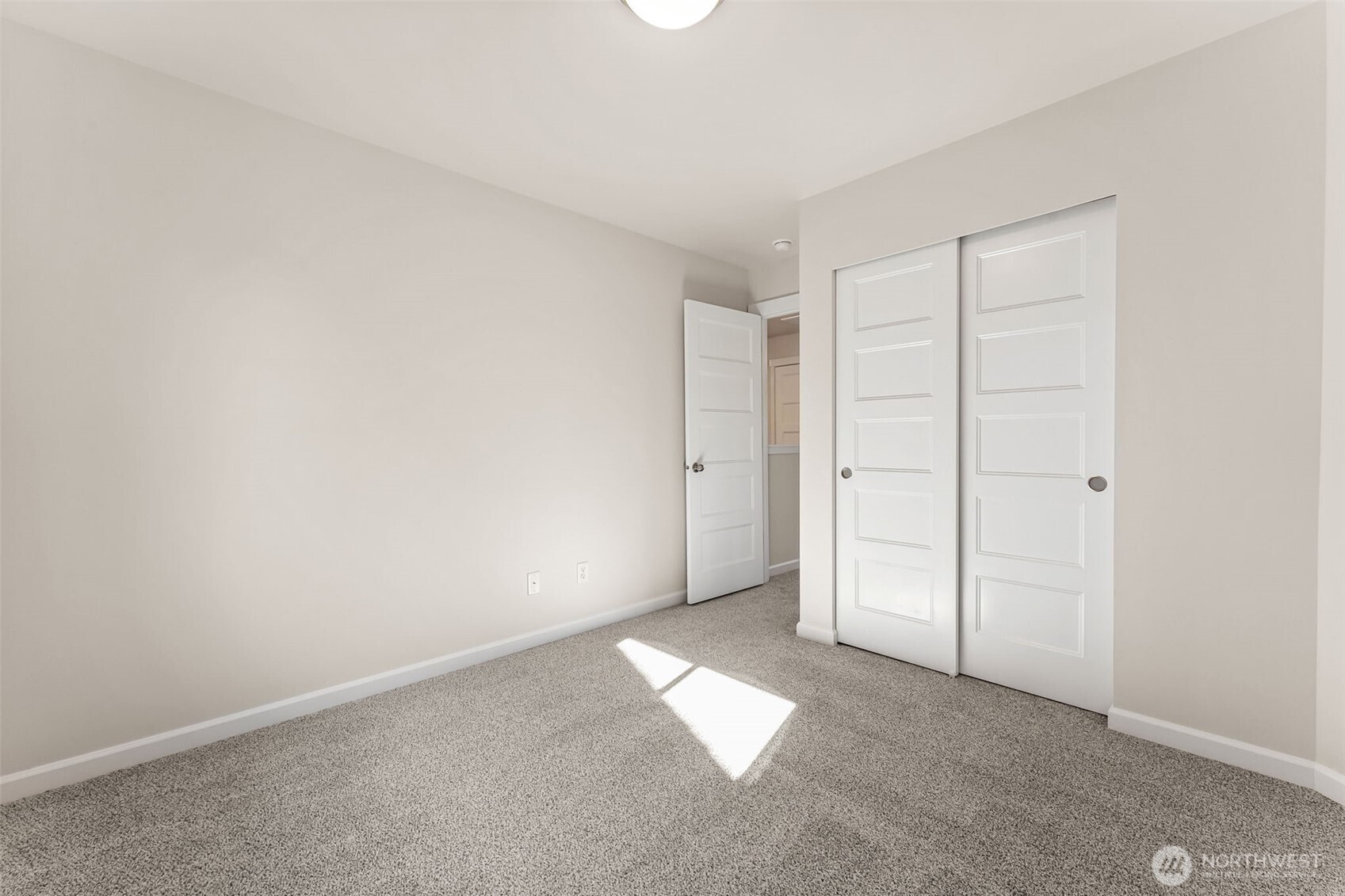 9444 Chief Leschi Street SE Unit: 28