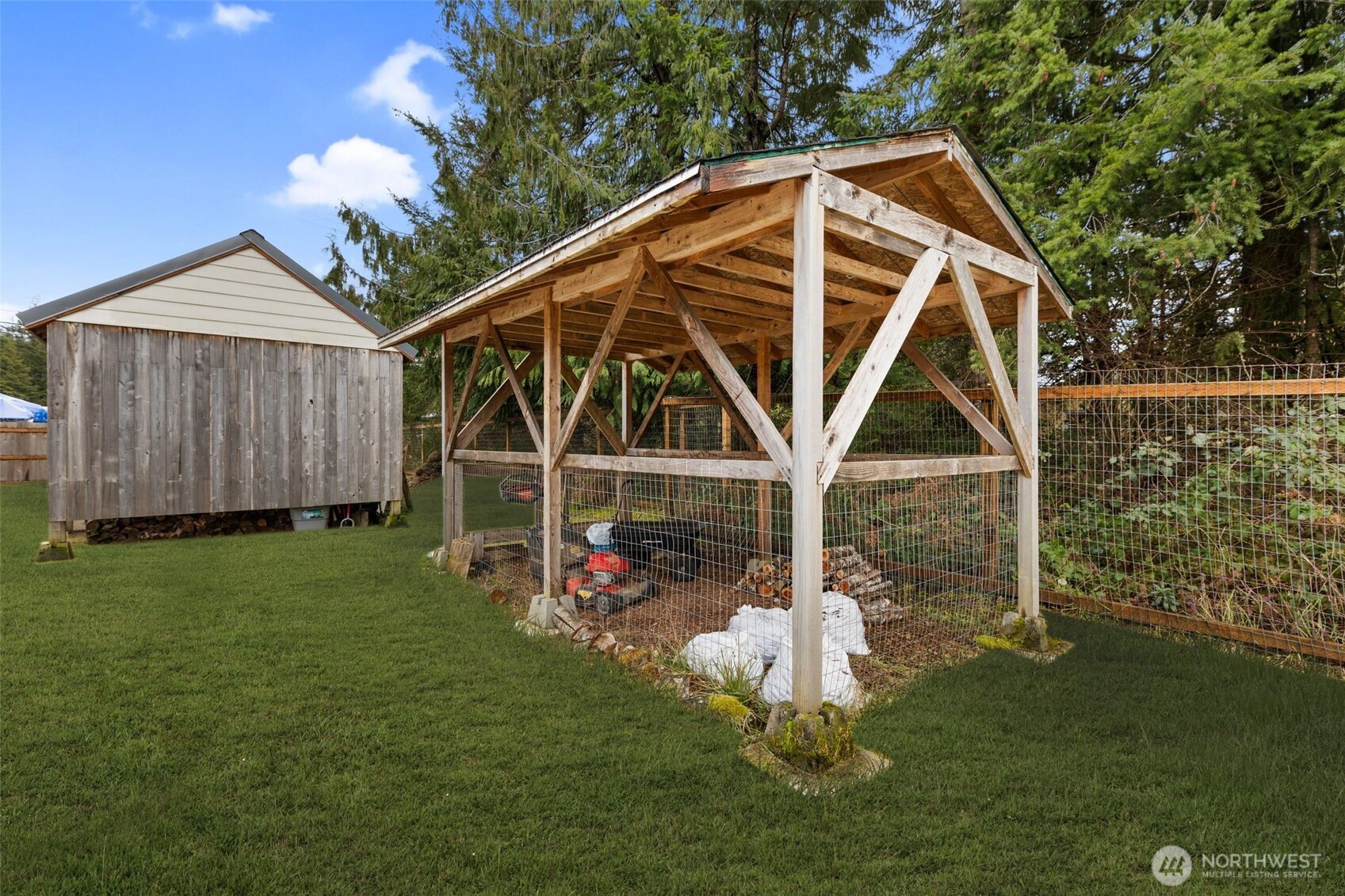 790 W Golden Pheasant Road