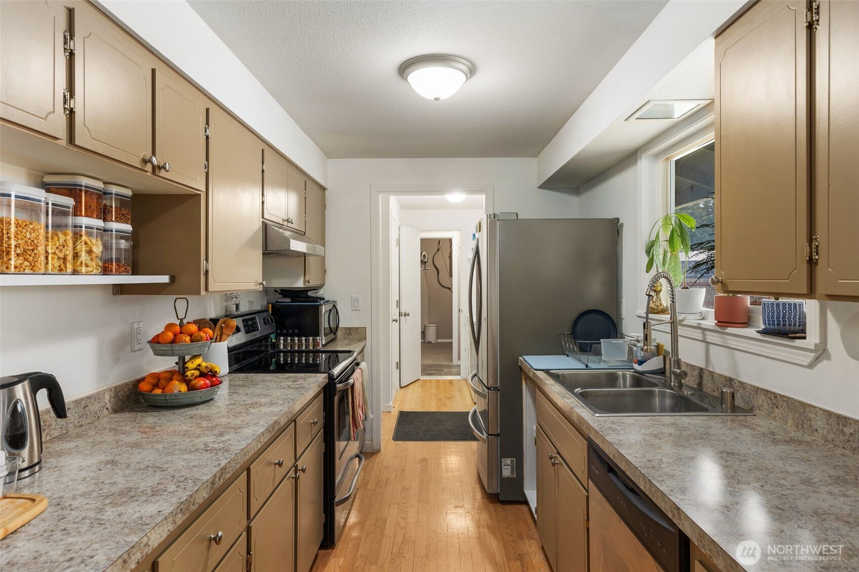 790 W Golden Pheasant Road