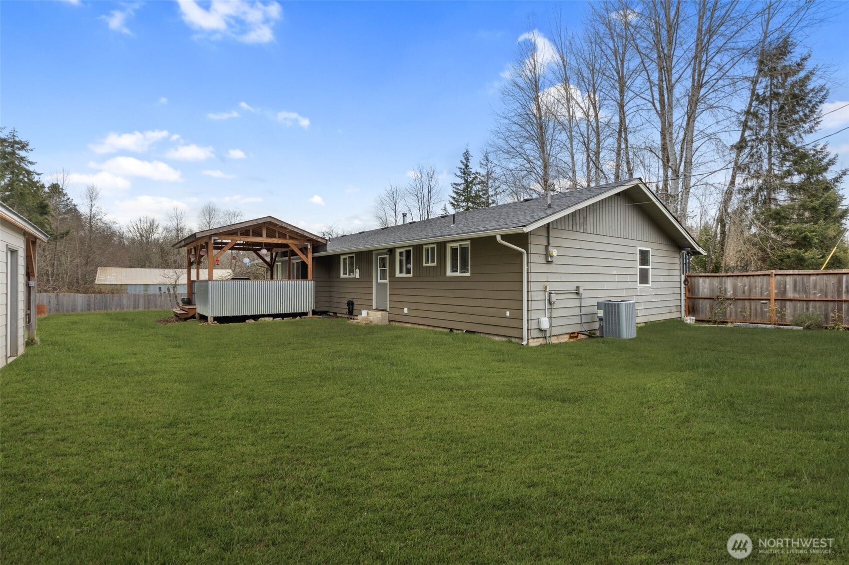 790 W Golden Pheasant Road