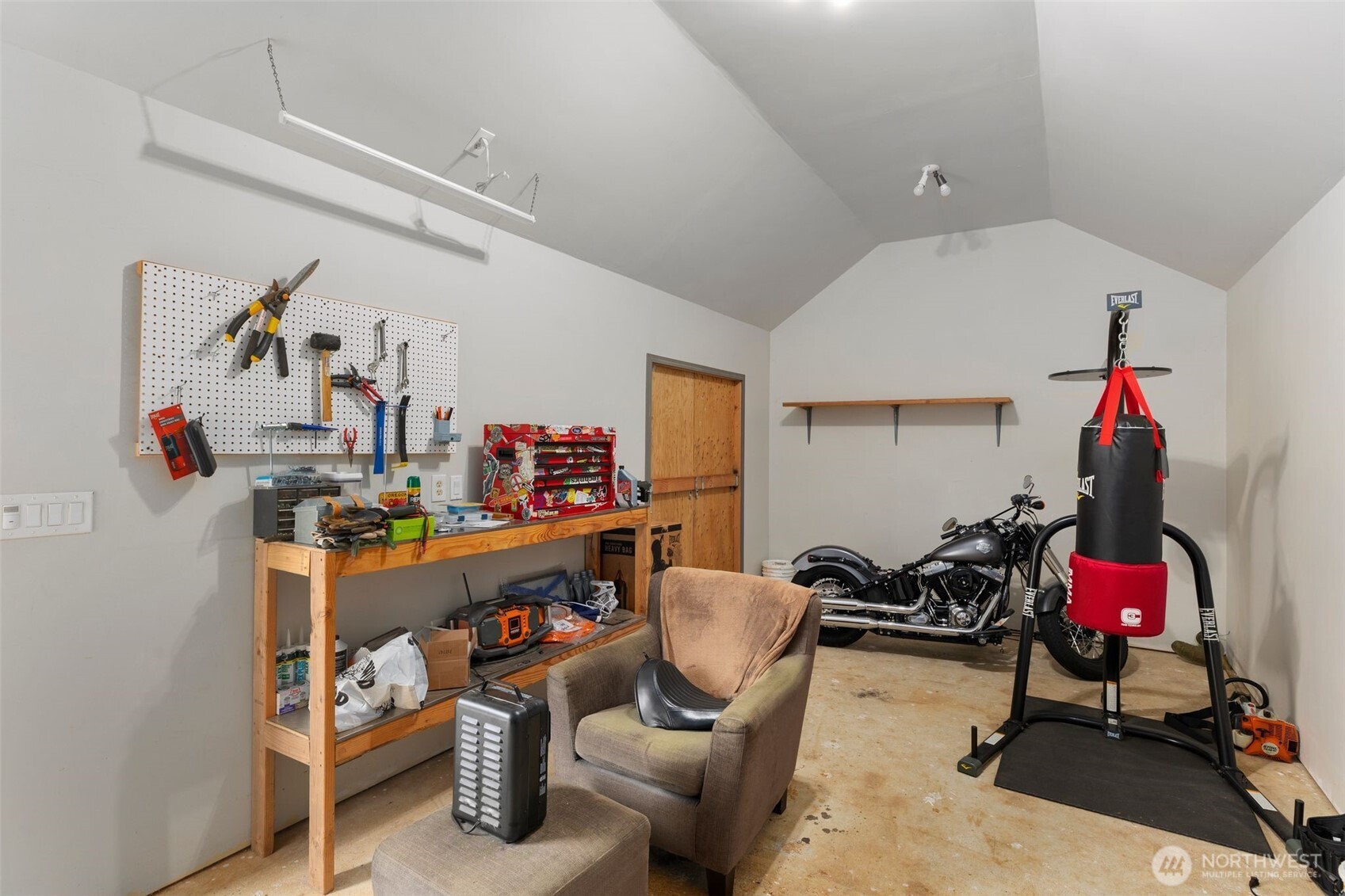 790 W Golden Pheasant Road