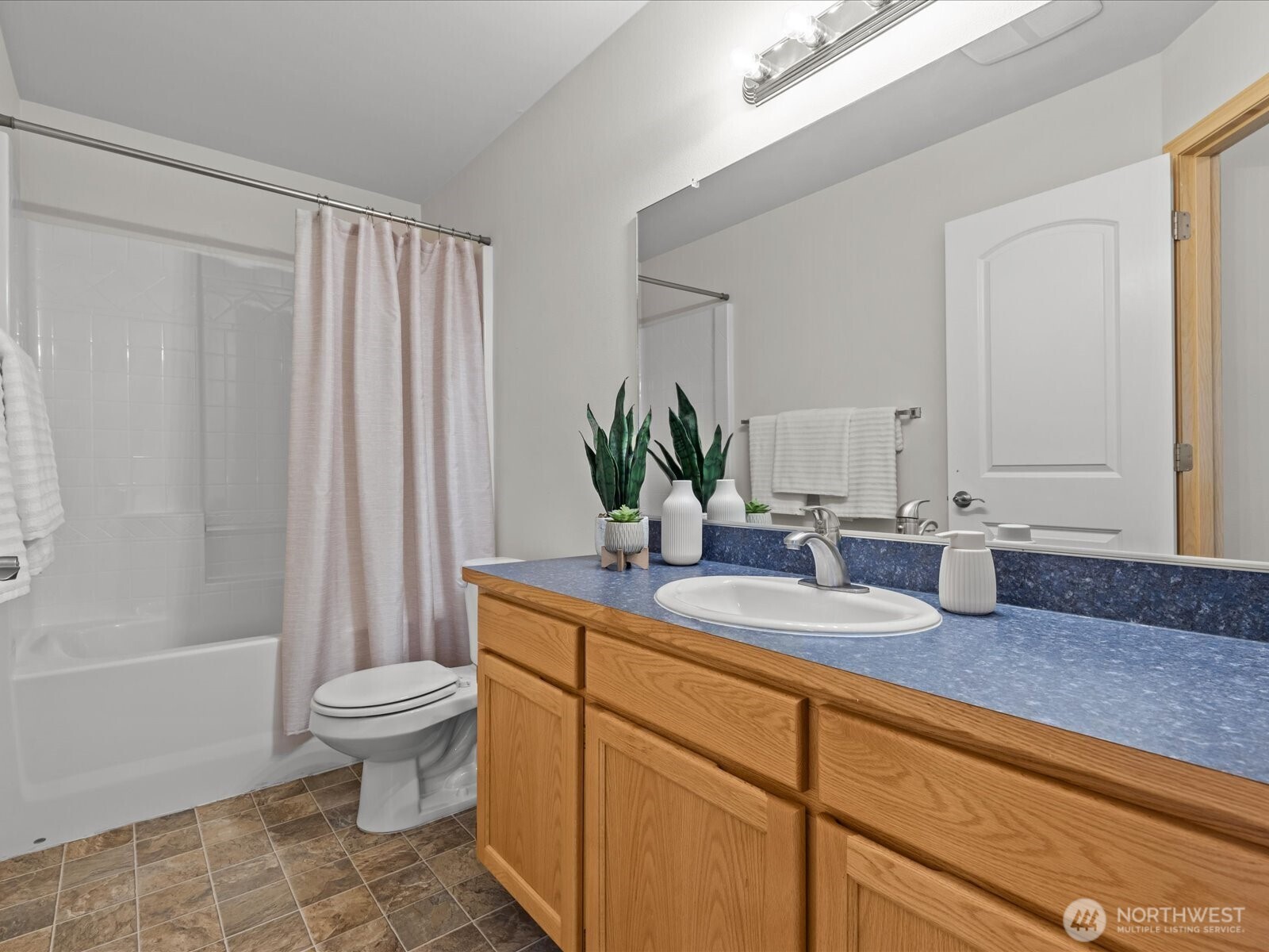 130 NE Melrose Drive