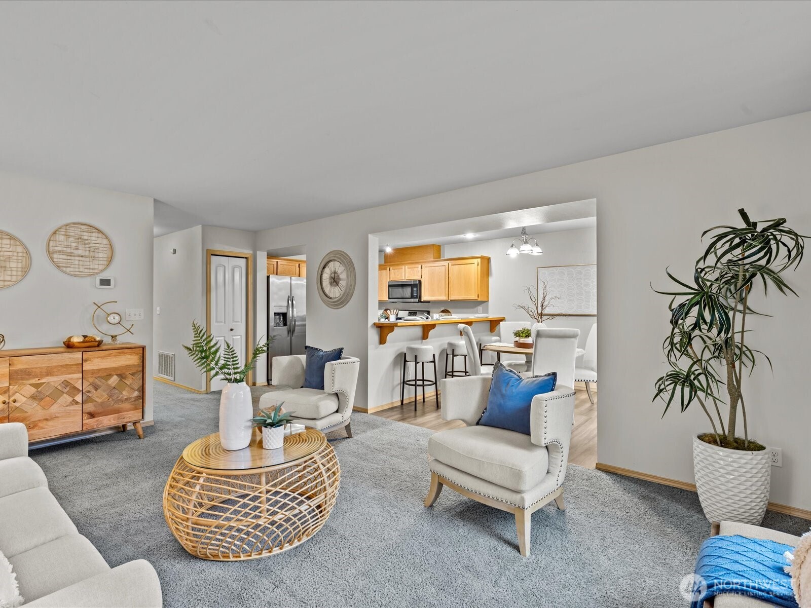 130 NE Melrose Drive