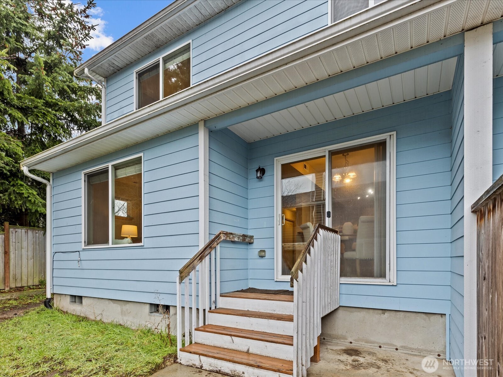 130 NE Melrose Drive