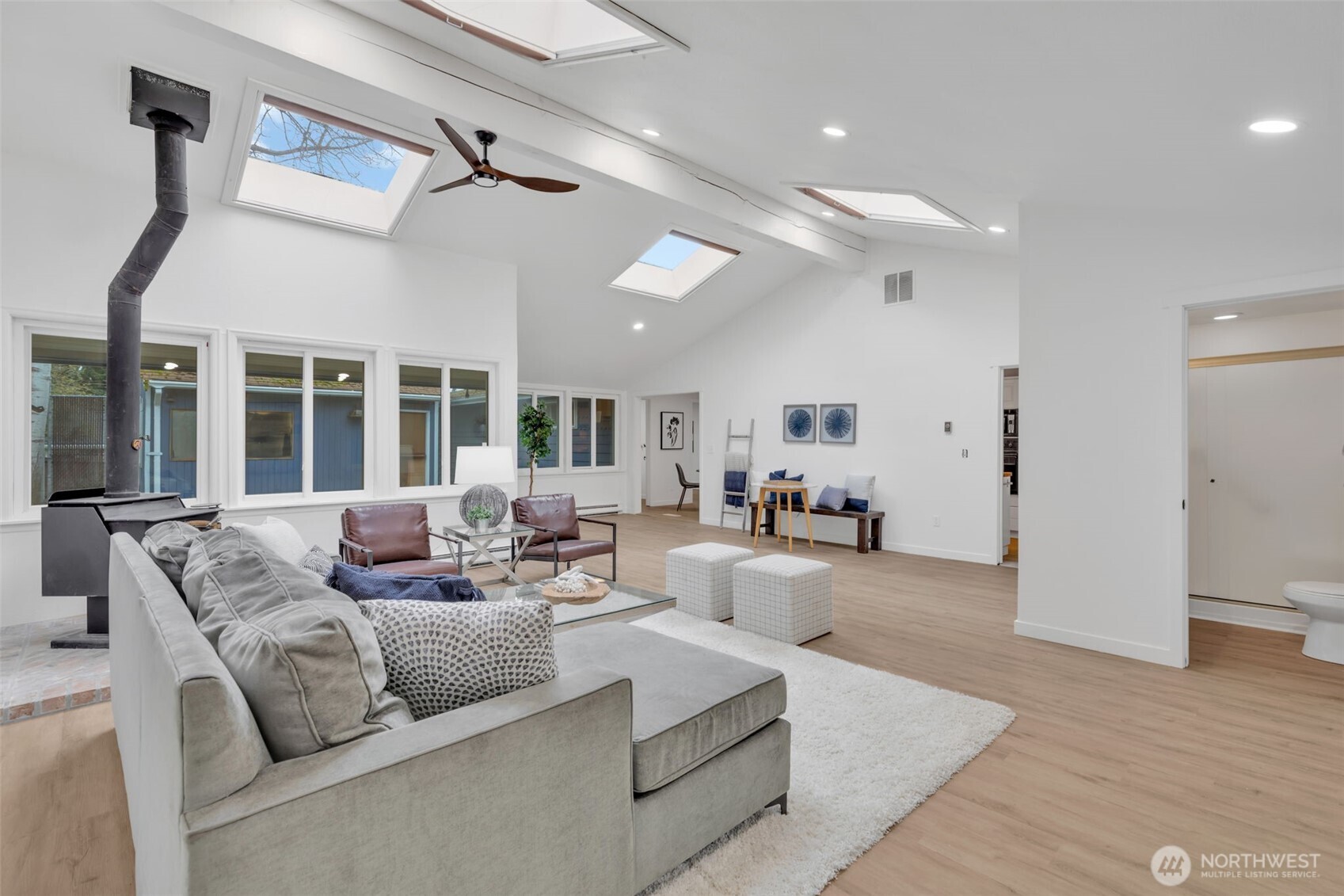 5550 NE 195th Street
