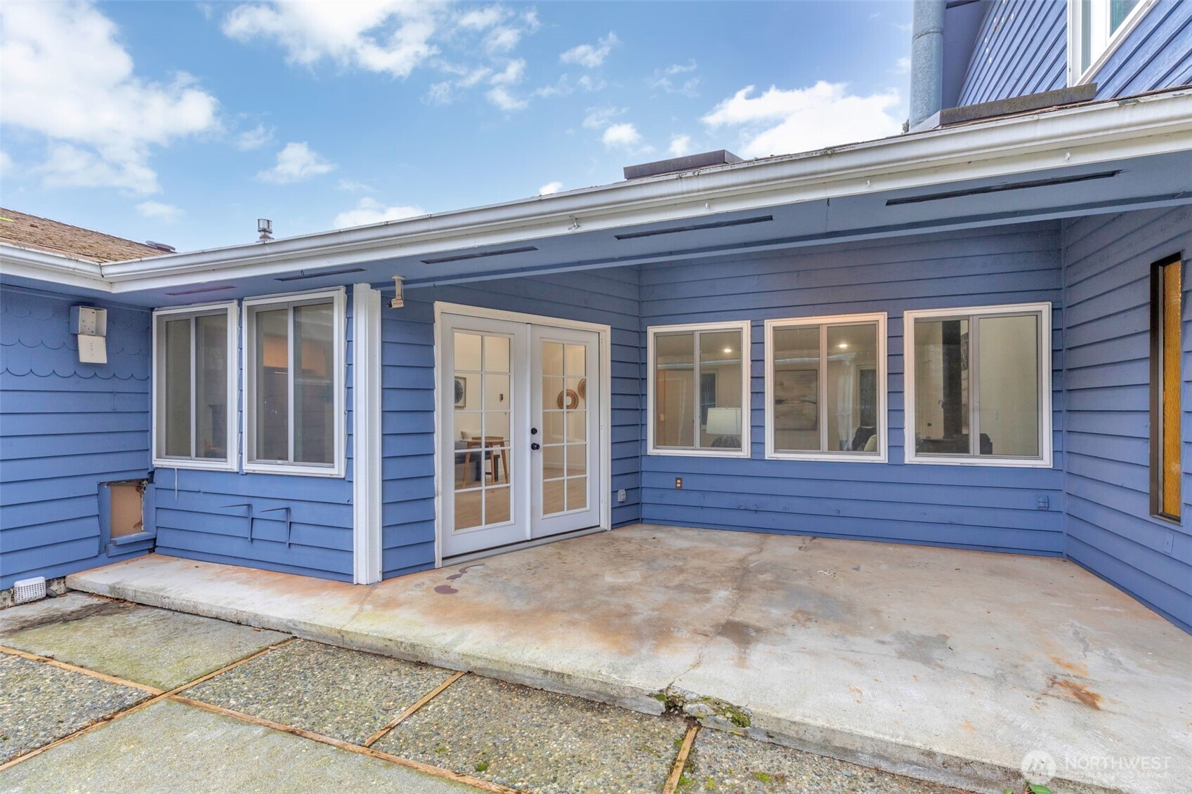 5550 NE 195th Street