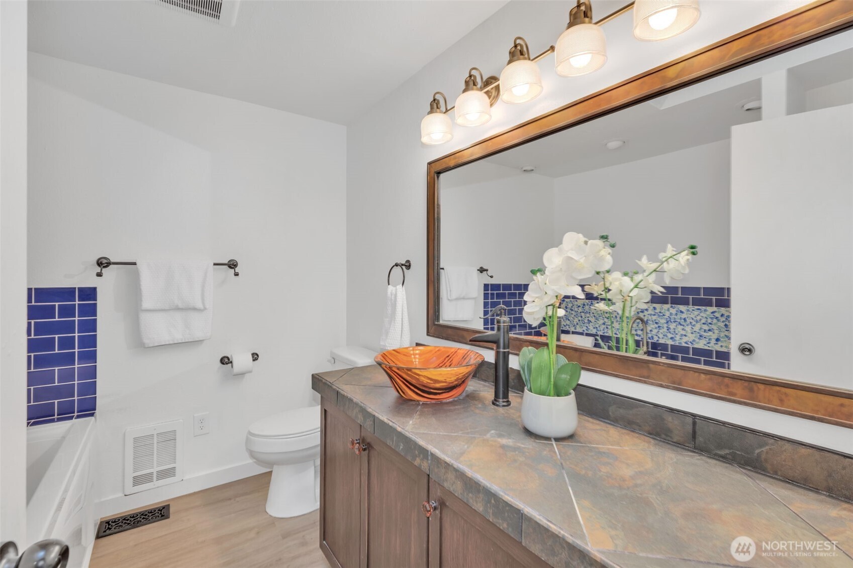5550 NE 195th Street