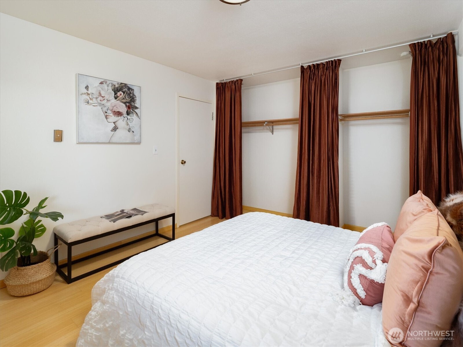 308 E Republican Street Unit: 515