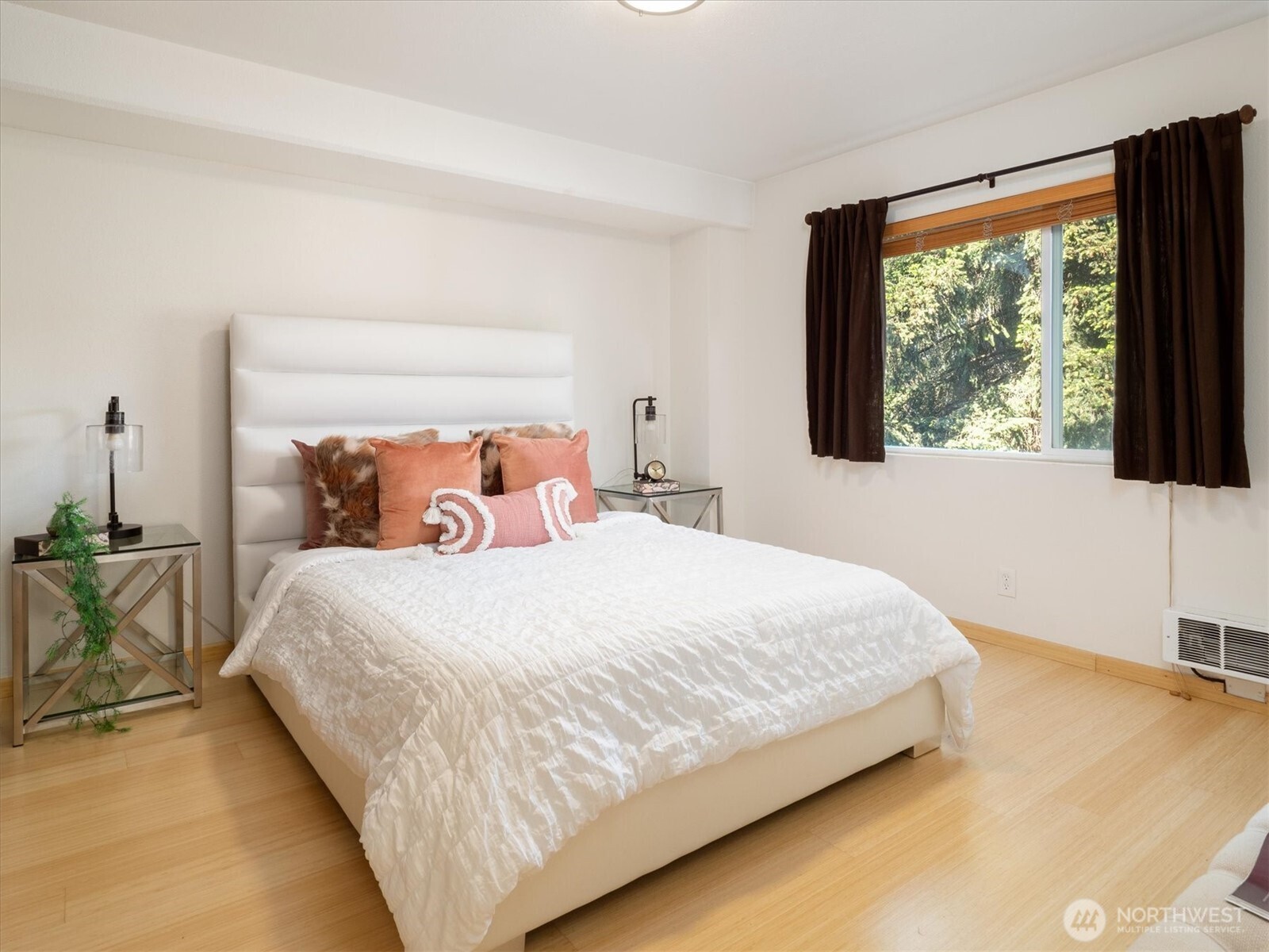 308 E Republican Street Unit: 515