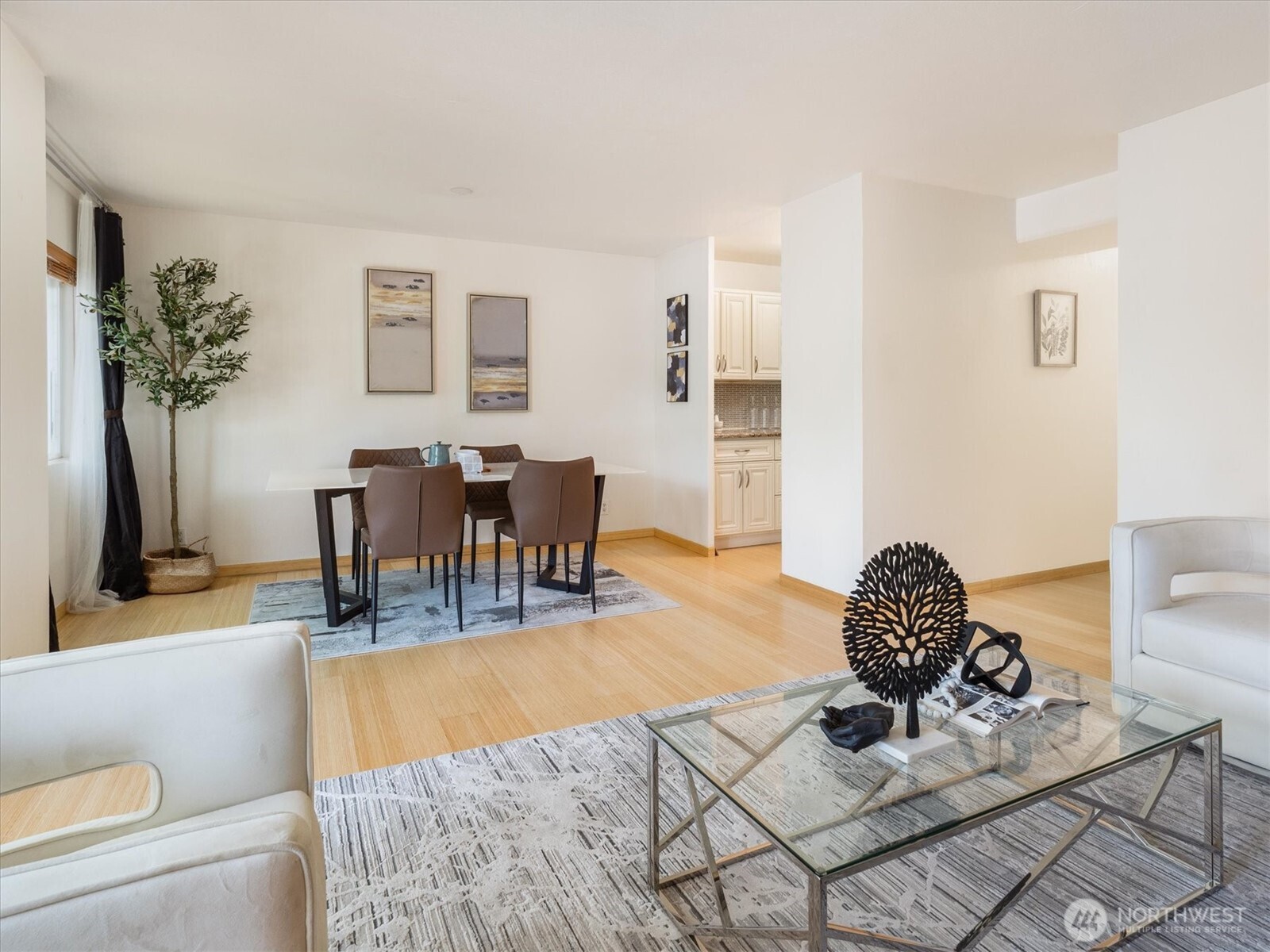 308 E Republican Street Unit: 515