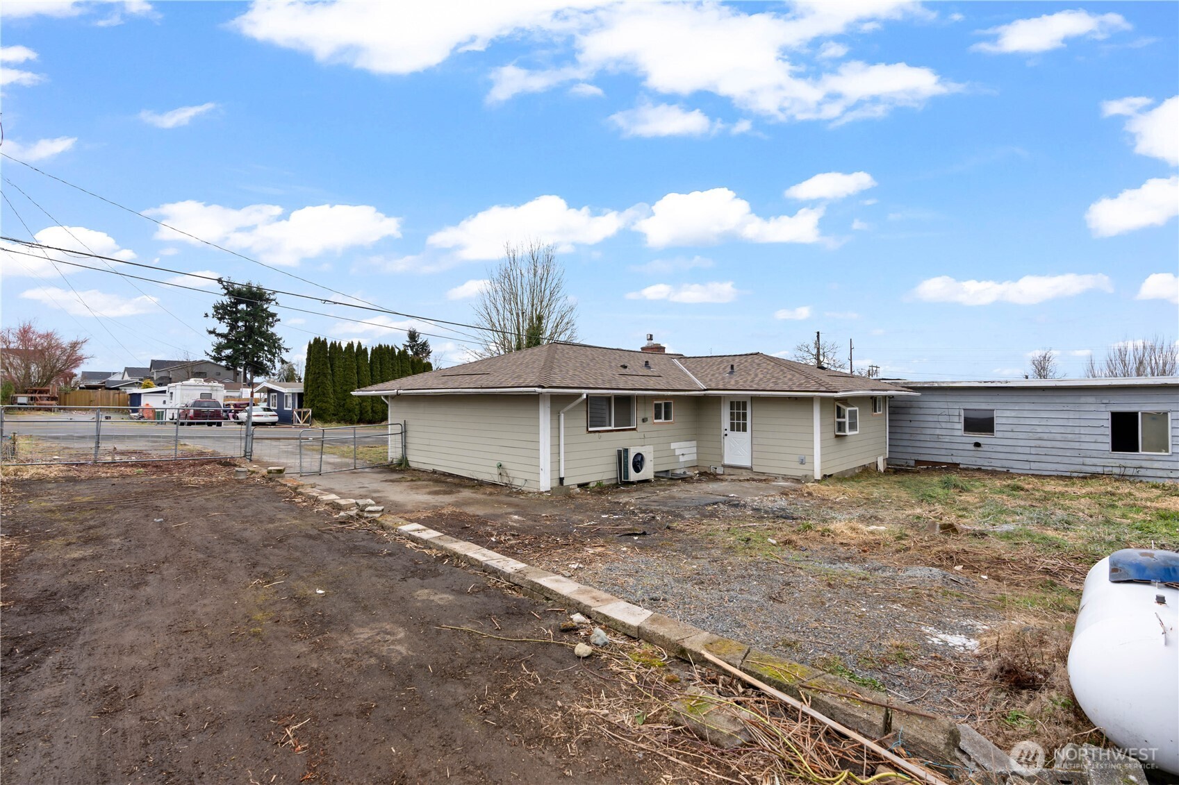 8215 8th Street SE