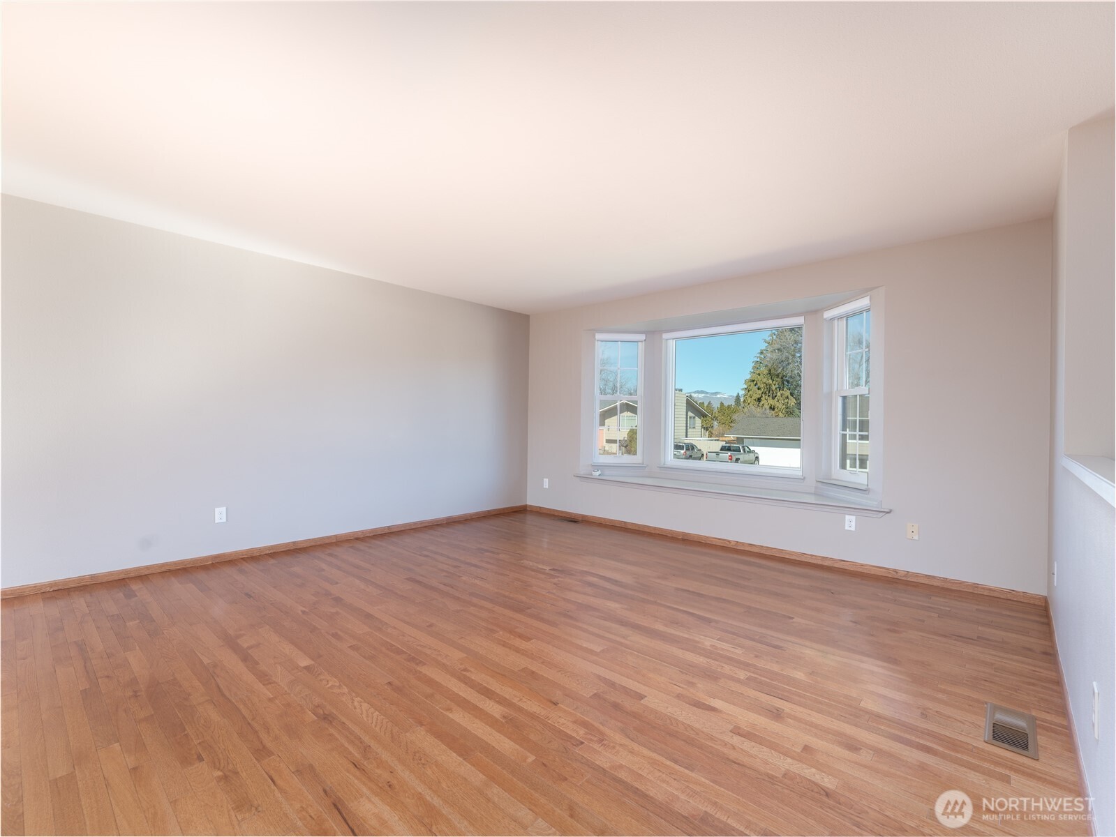1324 3rd Street SE