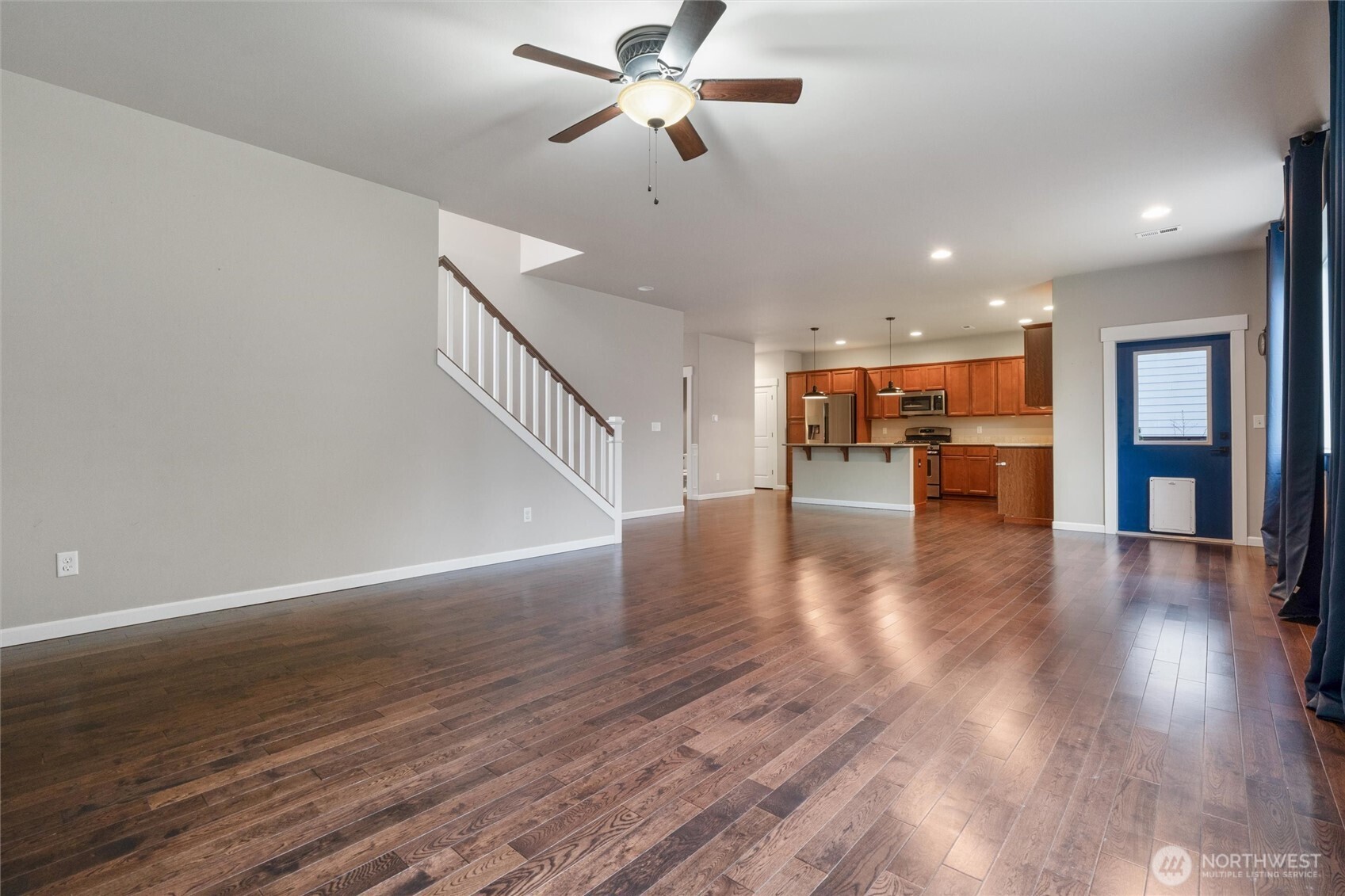 2638 NE Noll Valley Loop