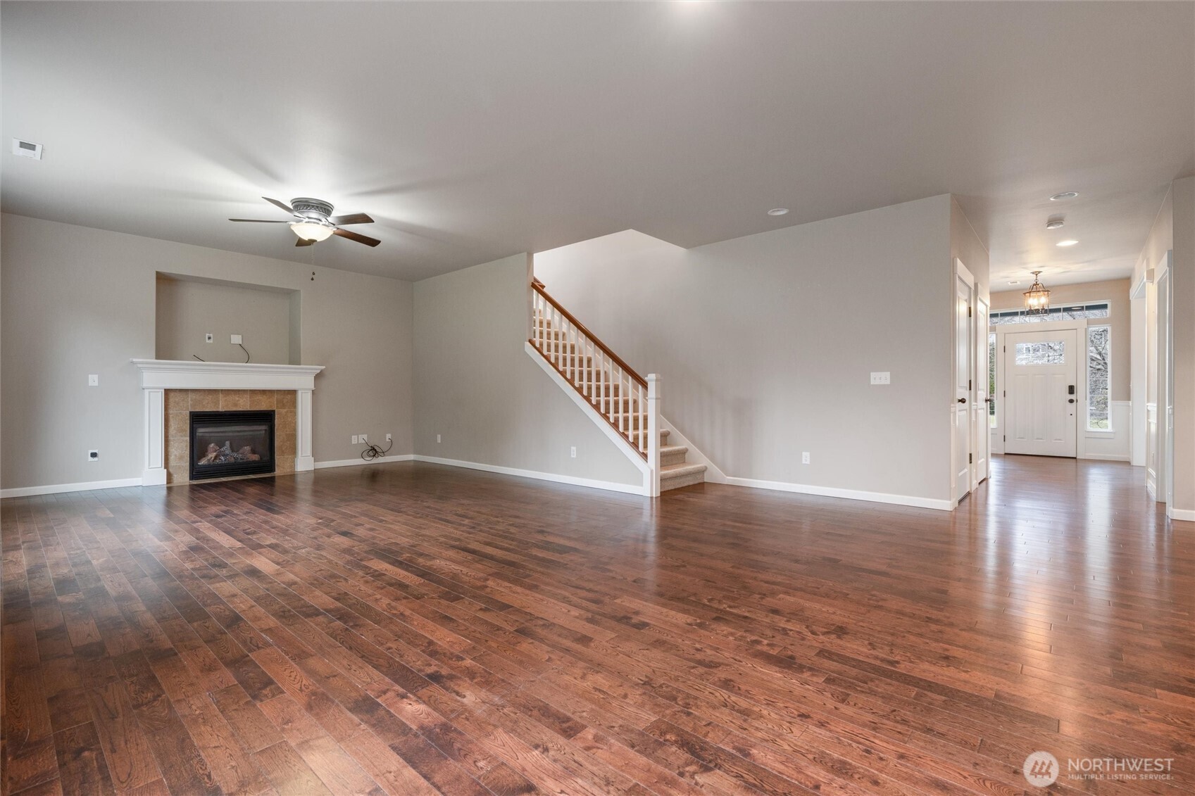 2638 NE Noll Valley Loop