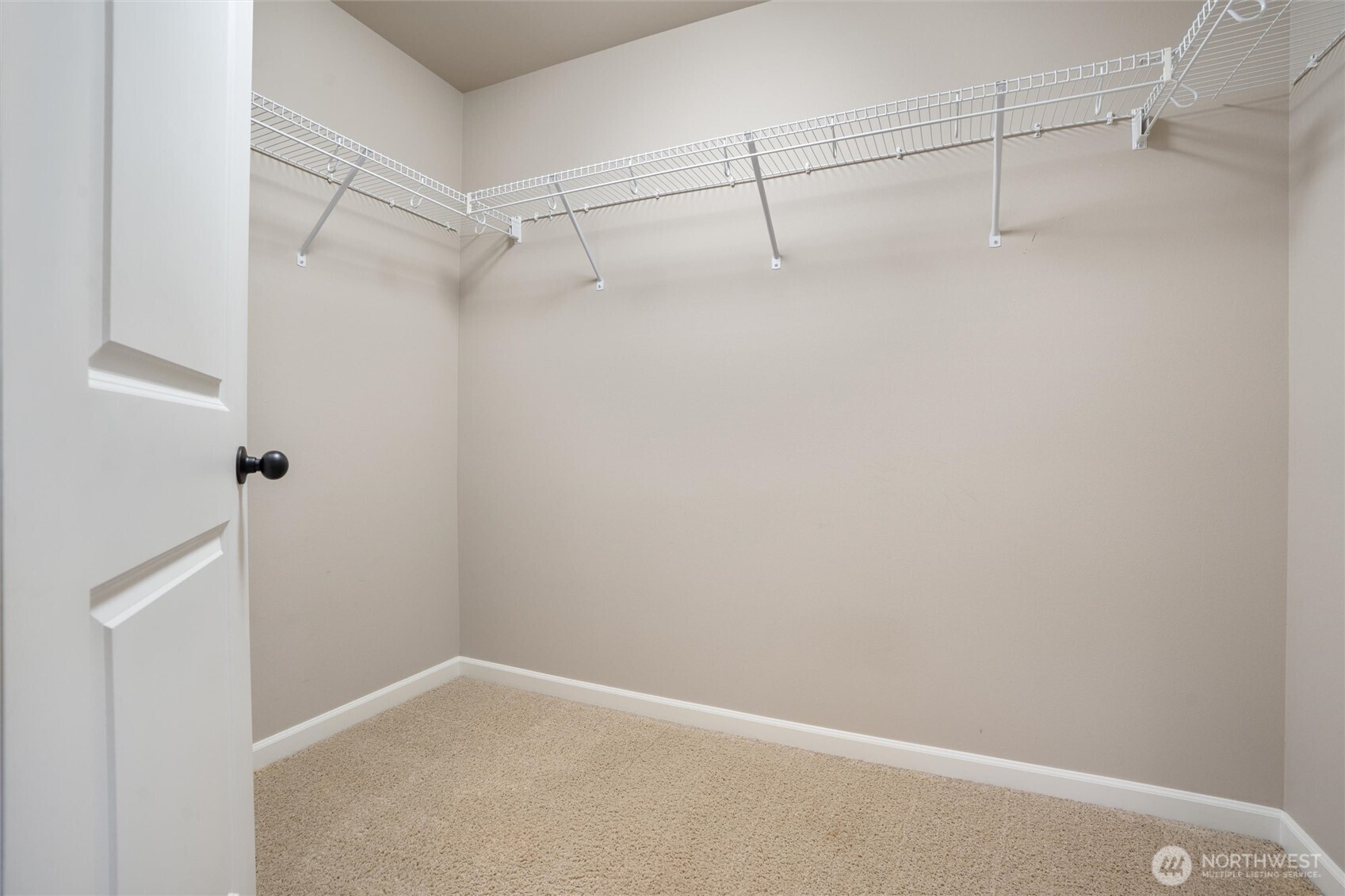 2638 NE Noll Valley Loop