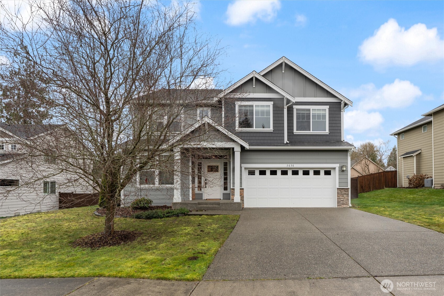 2638 NE Noll Valley Loop