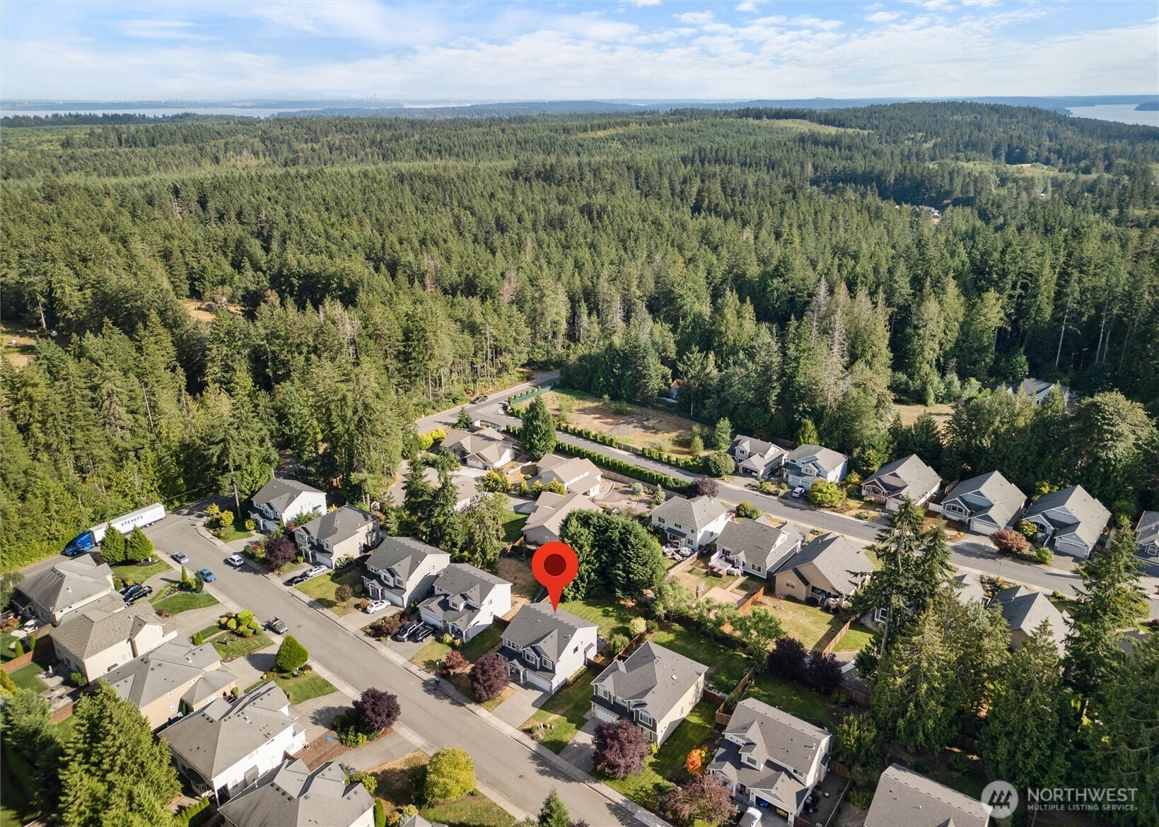 2638 NE Noll Valley Loop