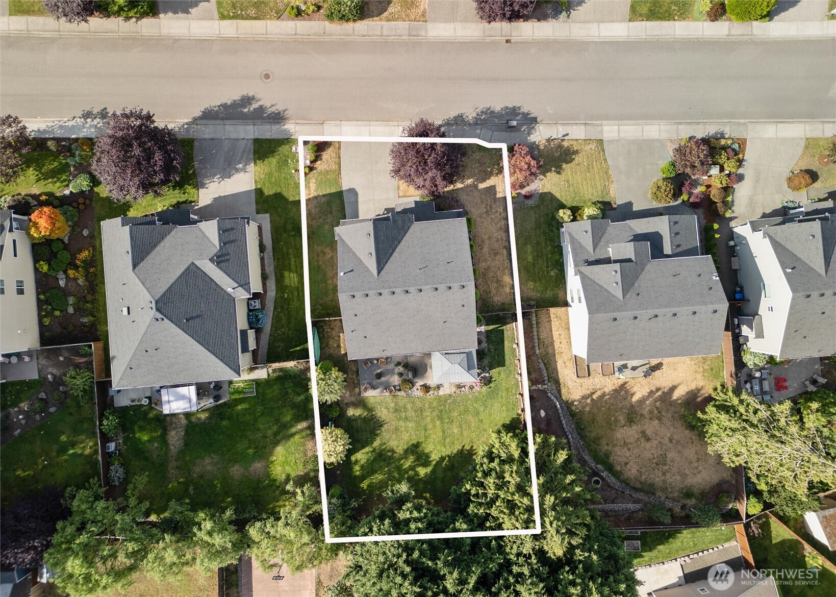 2638 NE Noll Valley Loop