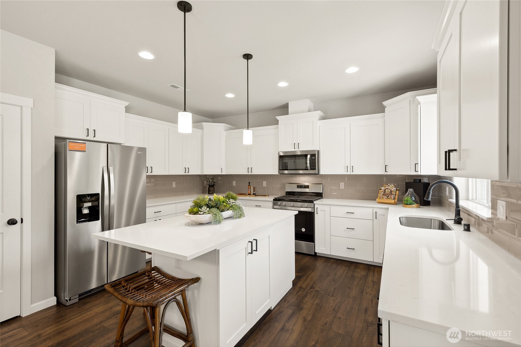 824 166th Street Ct E Unit: 02