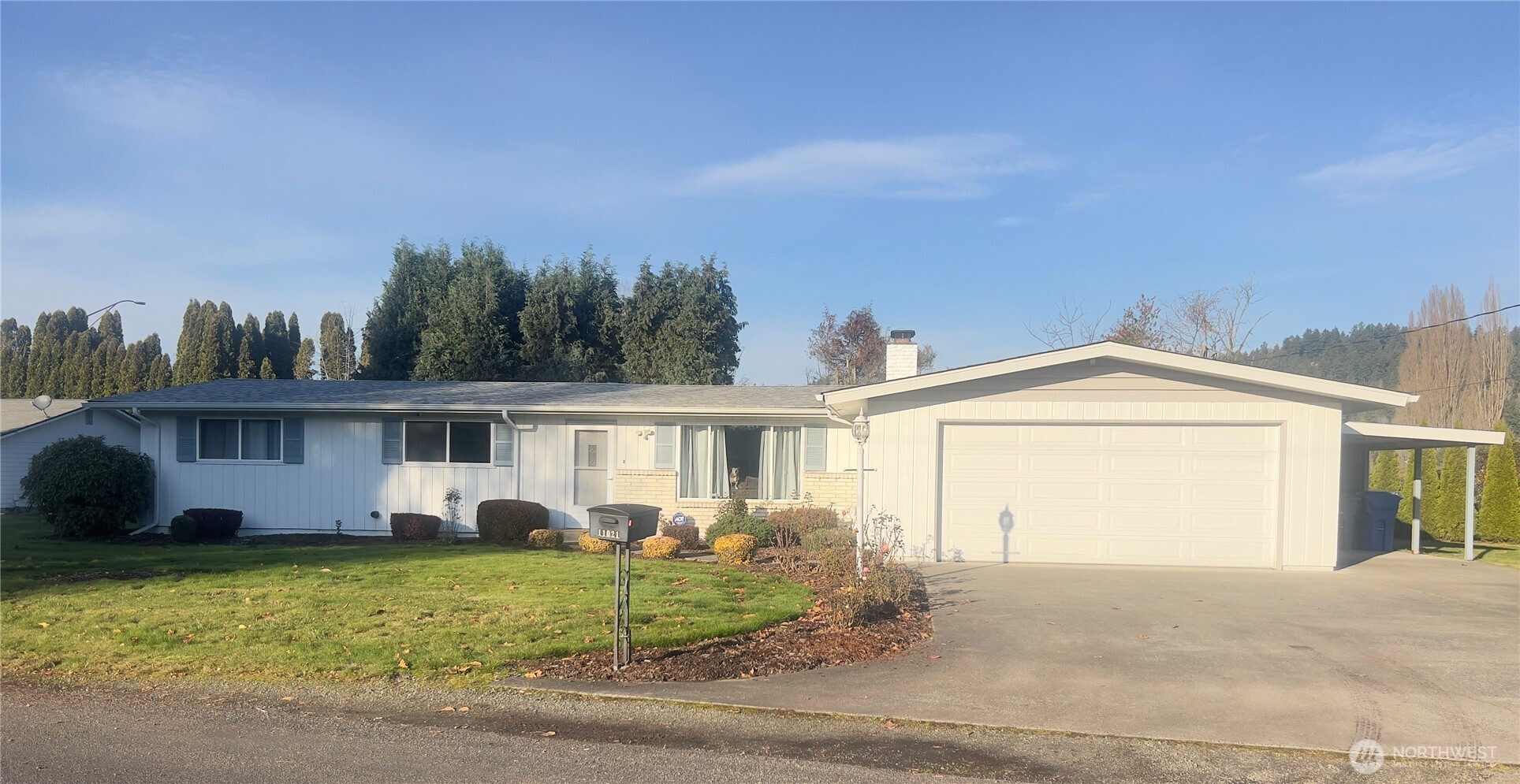 11021 Morning Side Drive E