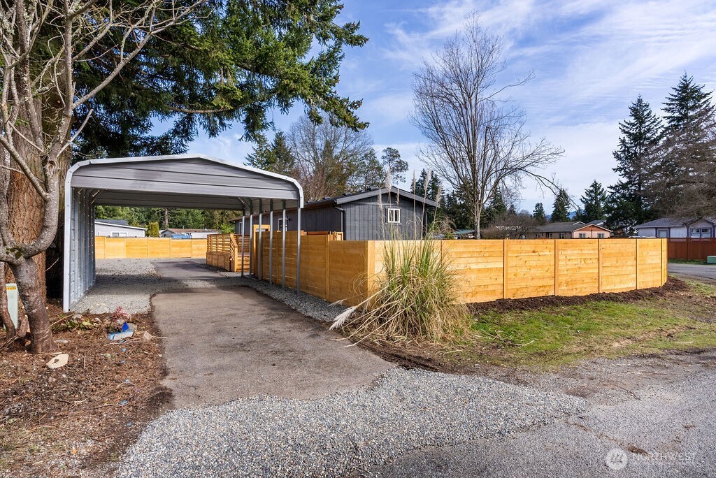12512 Prairie Ridge Drive E