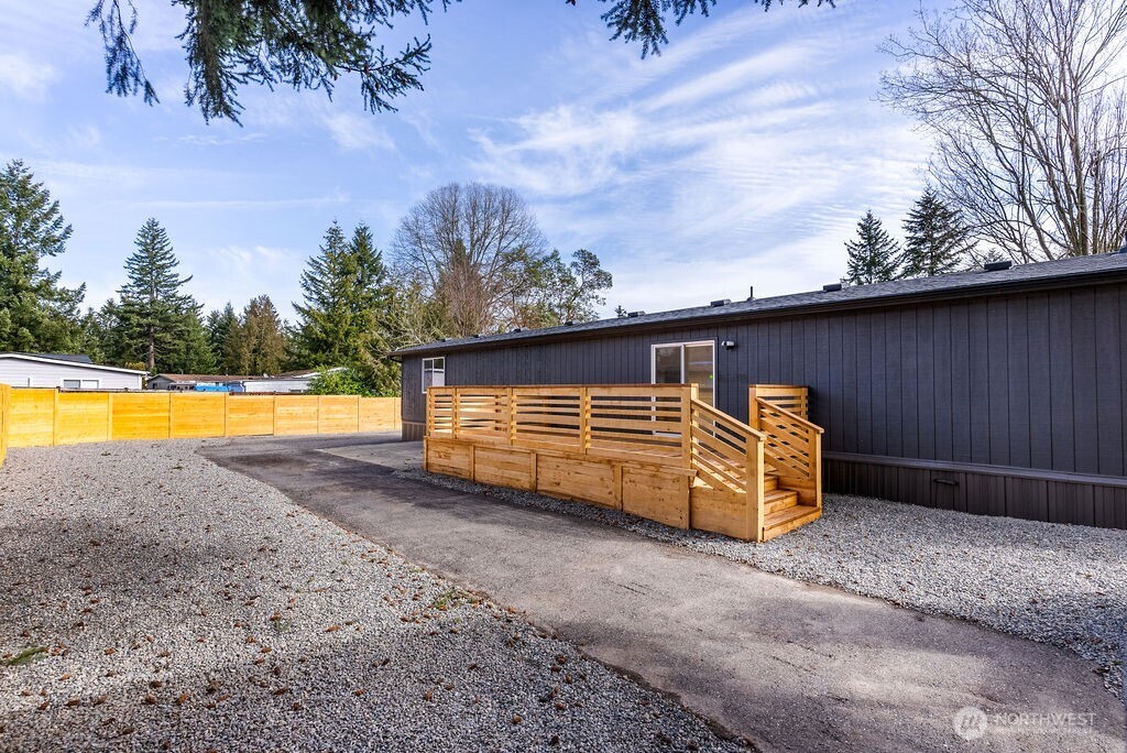 12512 Prairie Ridge Drive E