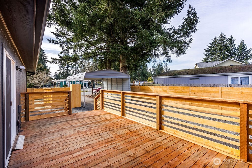 12512 Prairie Ridge Drive E