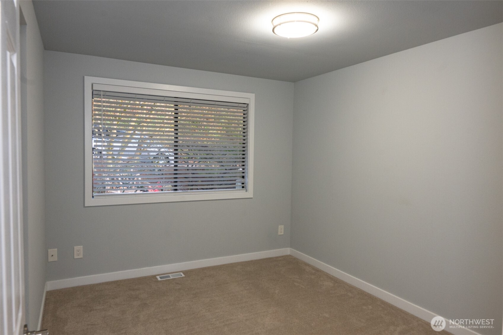 4609 135th Avenue SE
