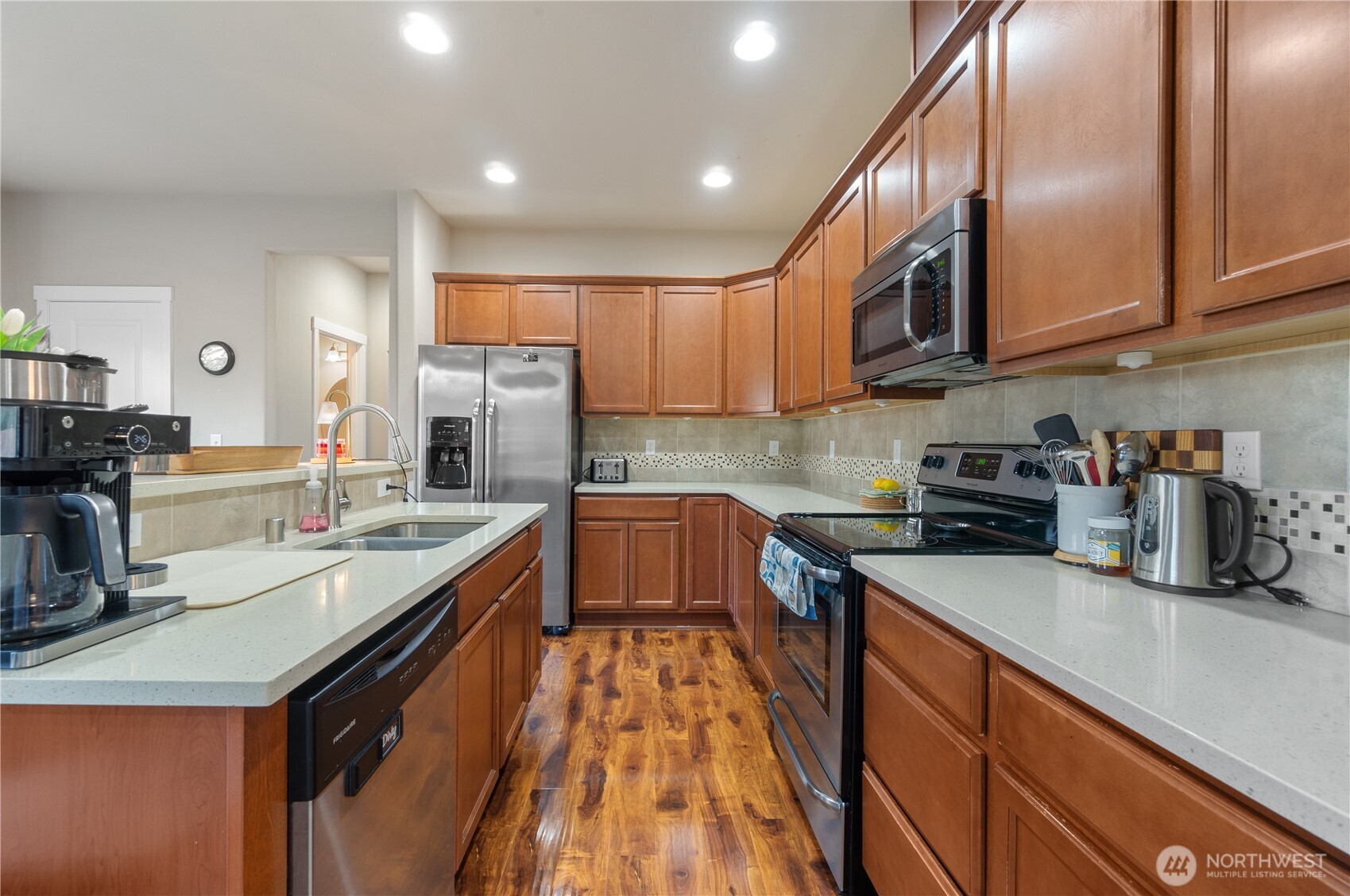 8145 154th Street E